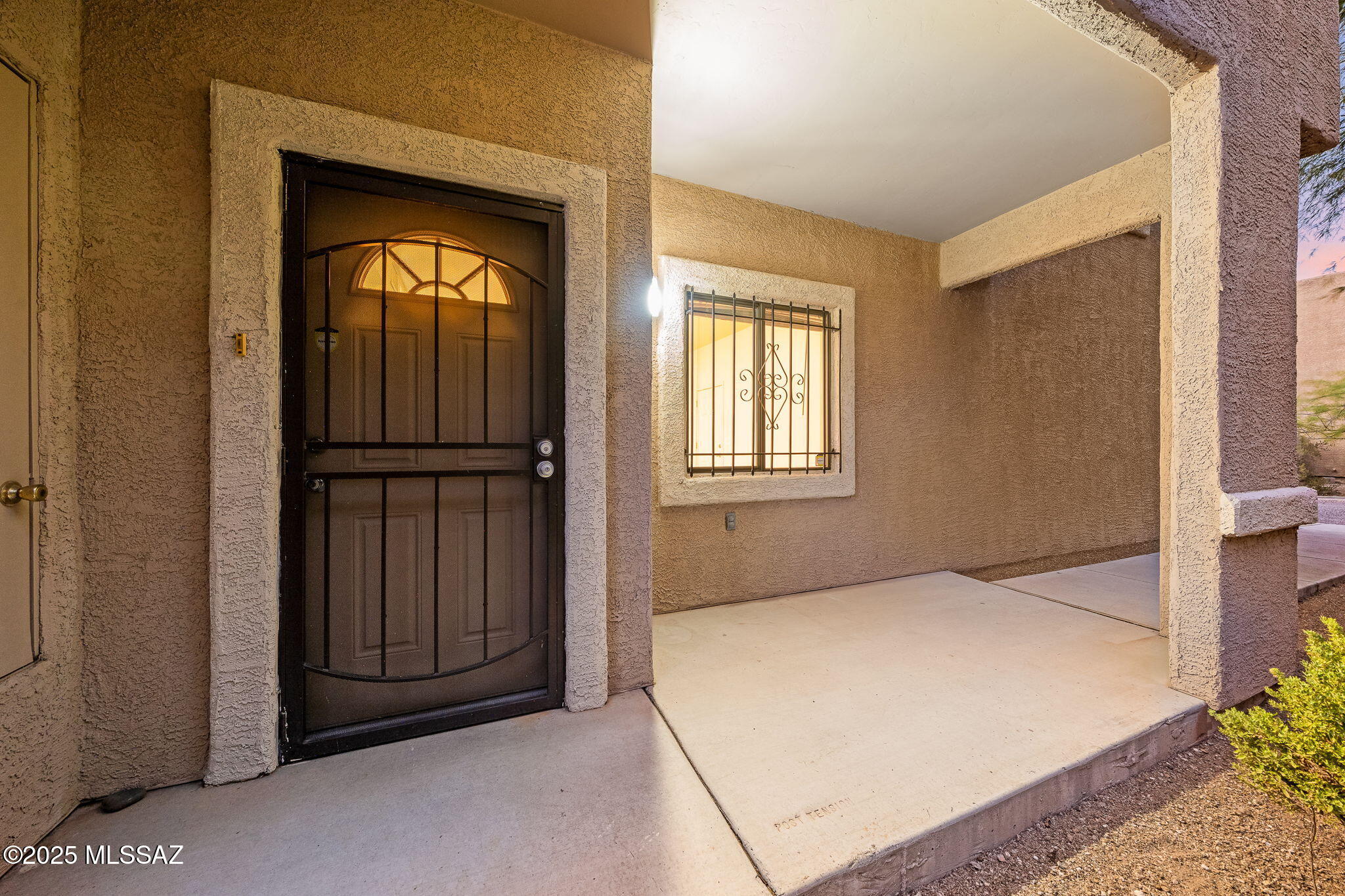 3045 N Estrella Avenue