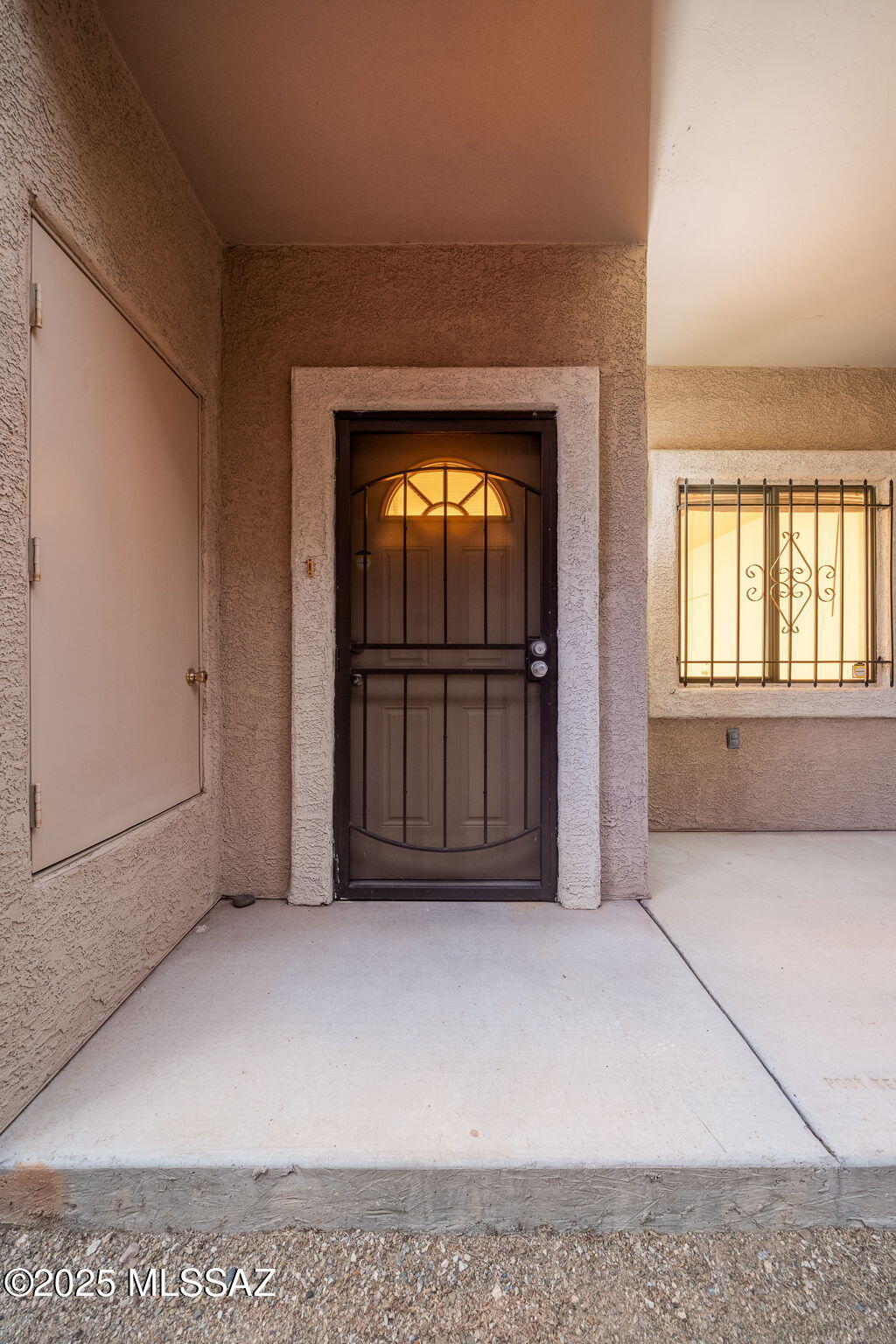 3045 N Estrella Avenue