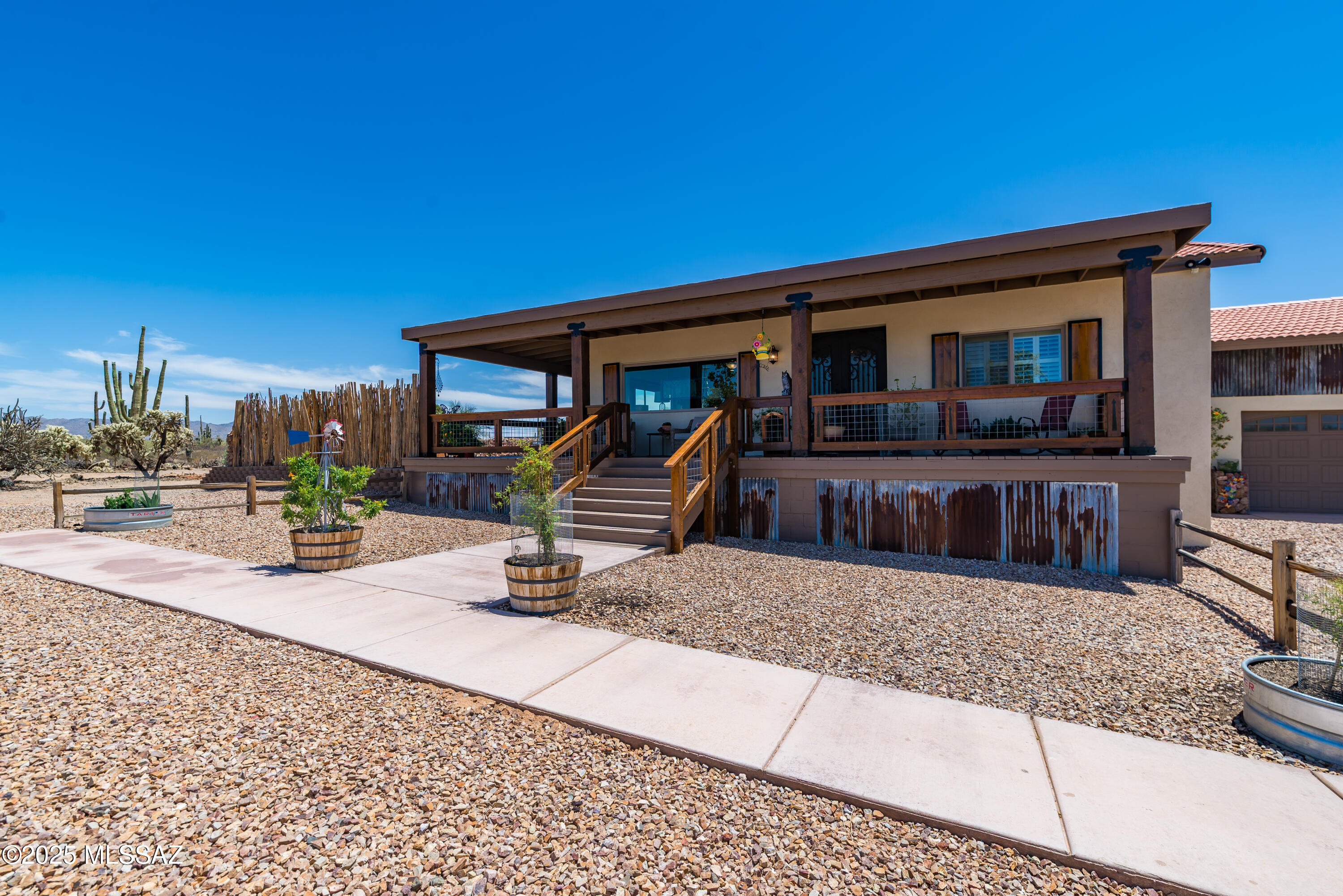 34695 E Redtail Drive