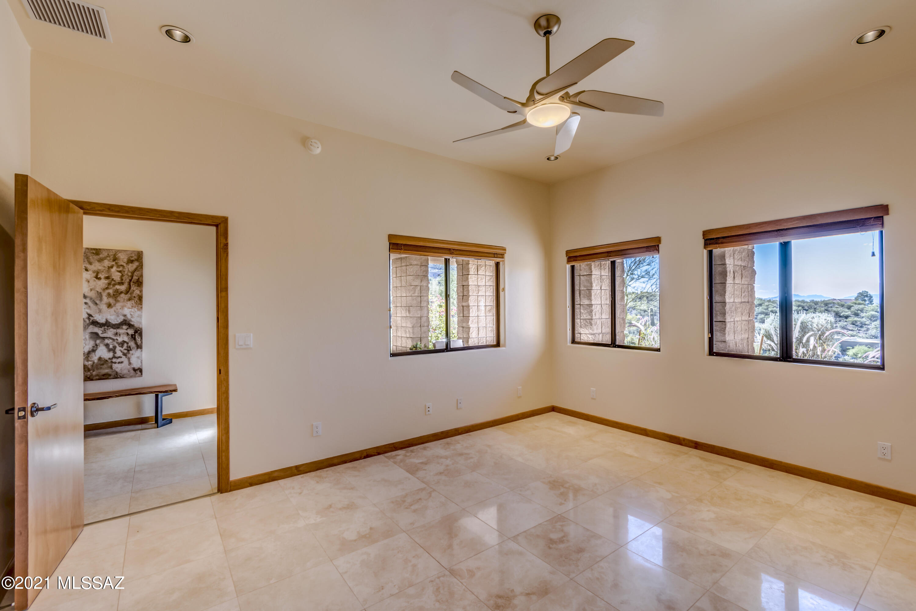 La Reserve (1-24) - Residential