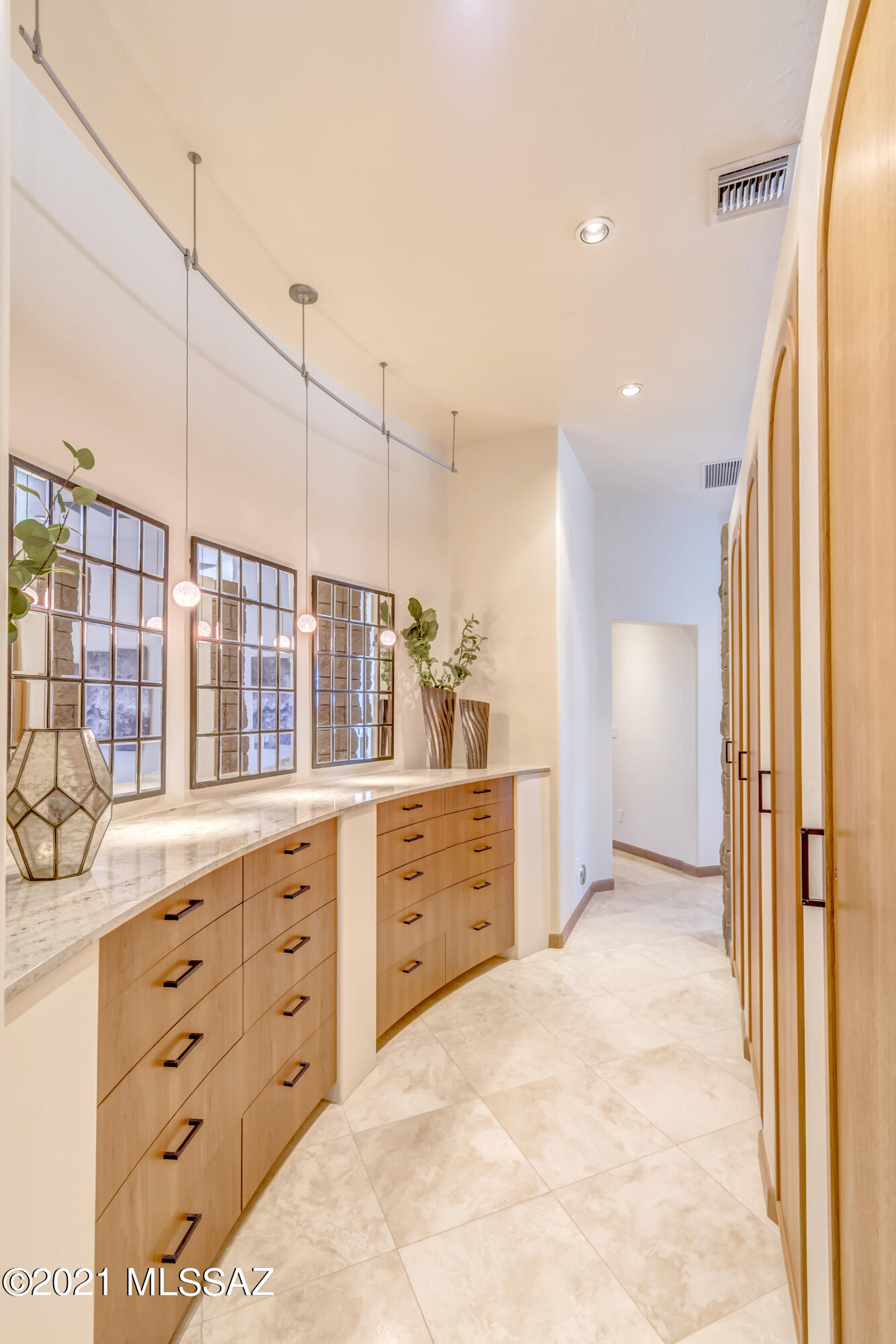 La Reserve (1-24) - Residential
