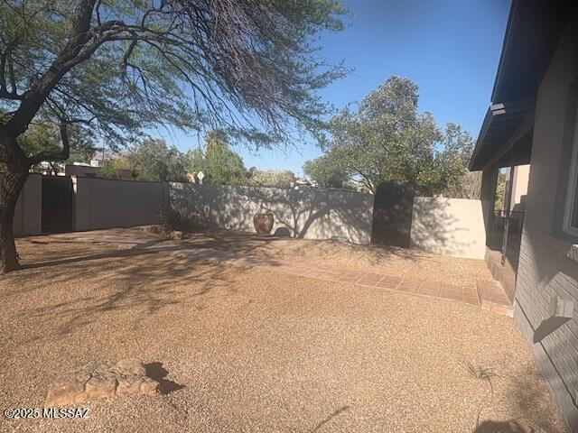 2610 E elm Street