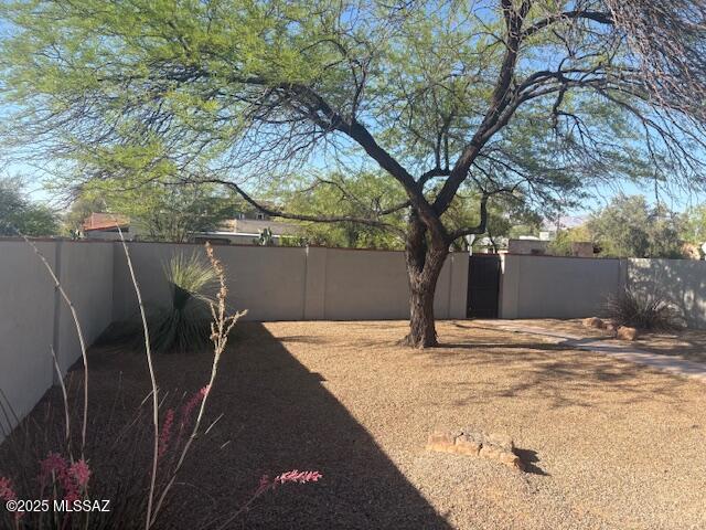 2610 E elm Street