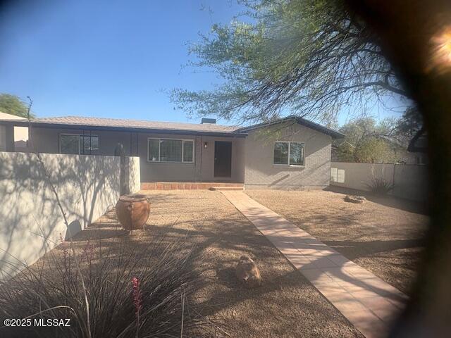 2610 E elm Street