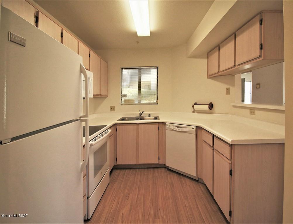 Veranda at Ventana Condominiums - Residential