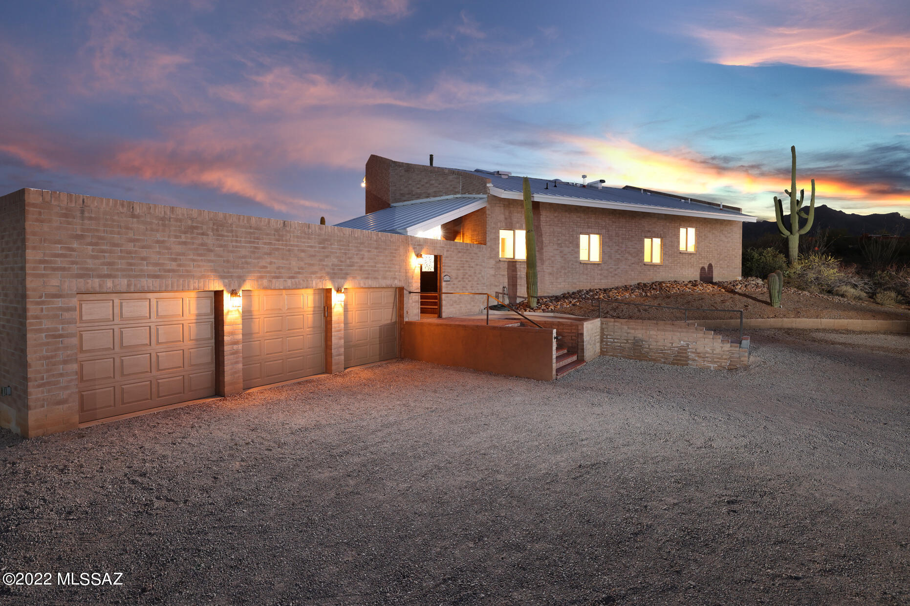 Casas Colina Cabo NO. 2 (31-67) - Residential
