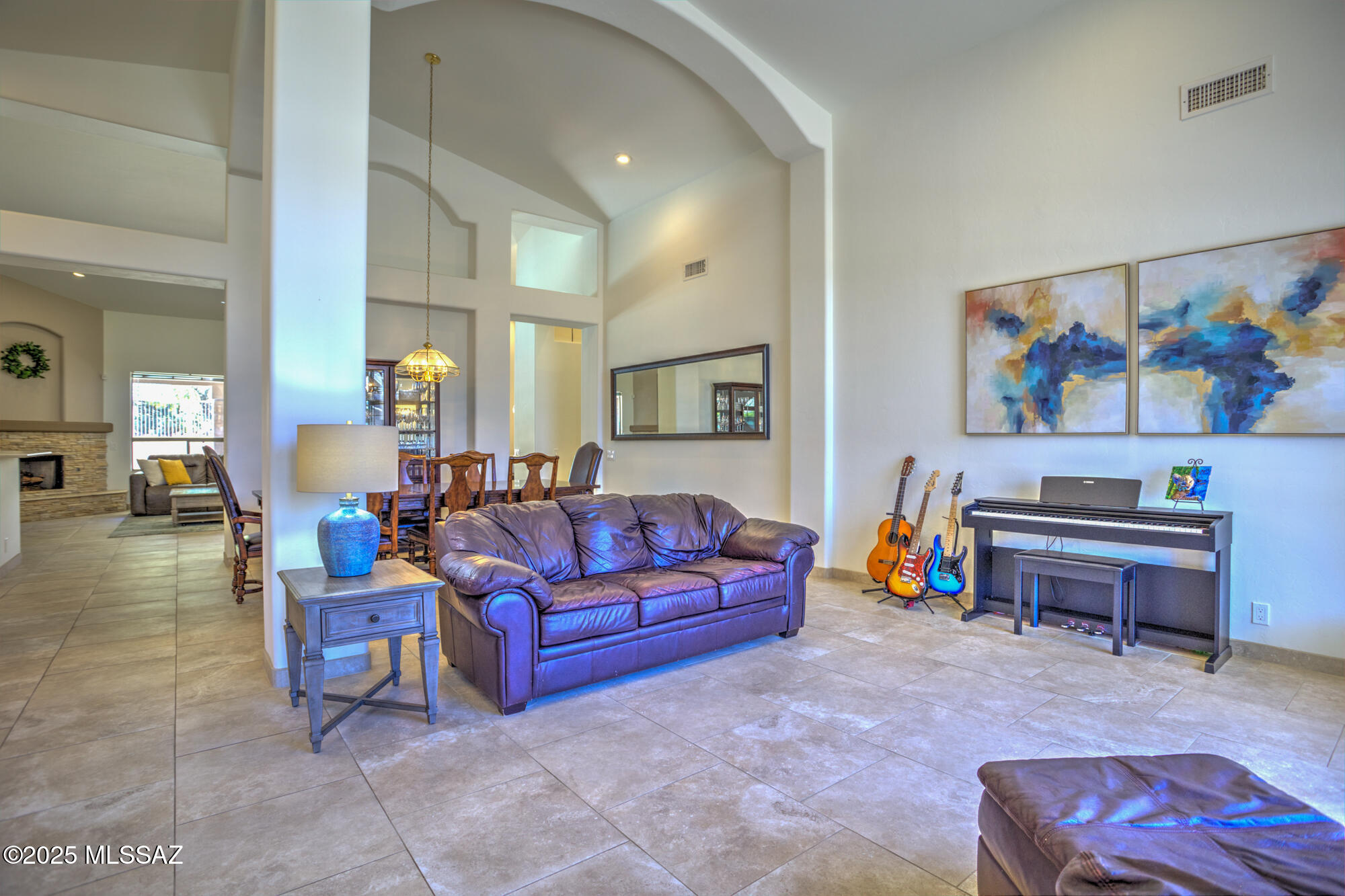 218 W Milbrae Springs Drive