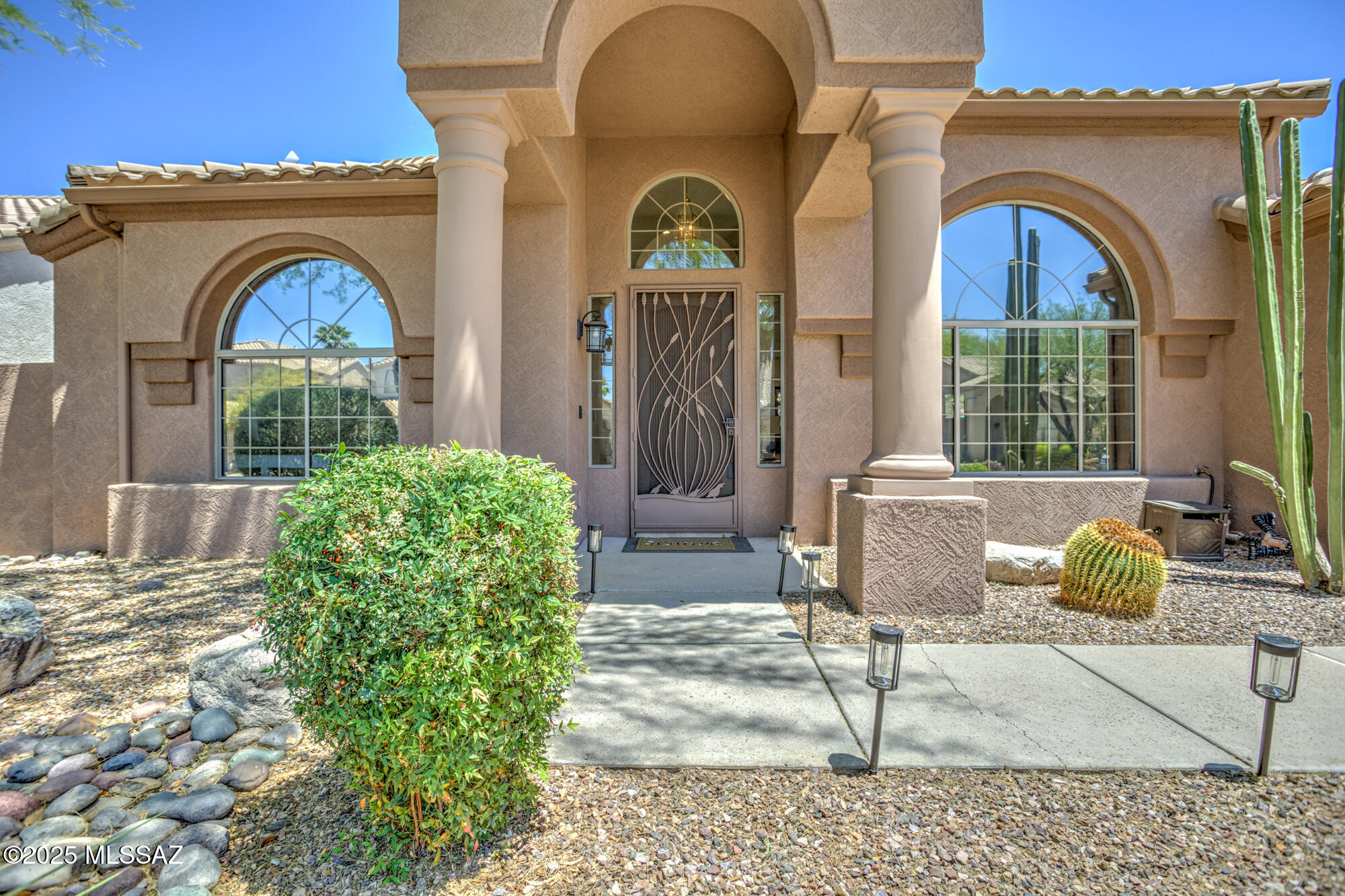 218 W Milbrae Springs Drive