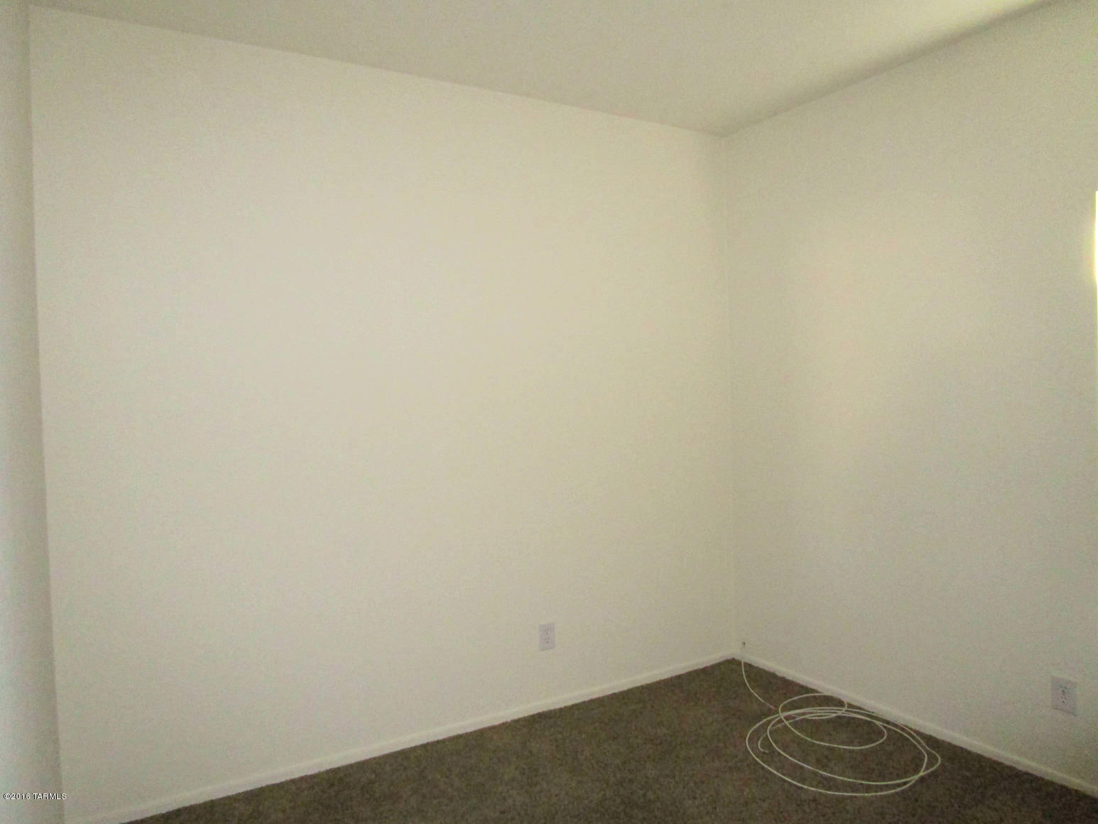 Houghton Village (1-55) - Residential Lease