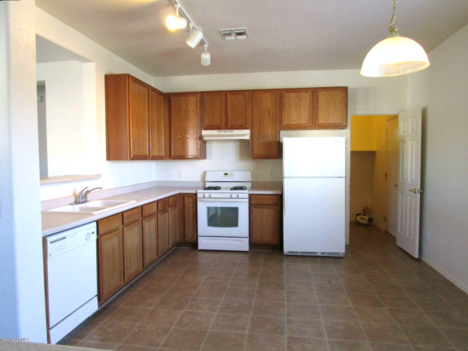 Houghton Village (1-55) - Residential Lease