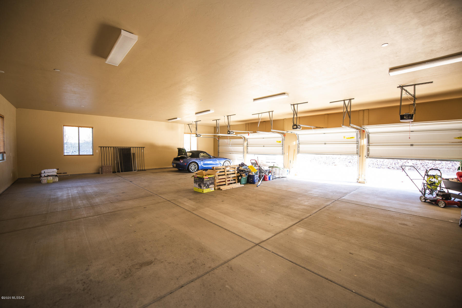 Coyote Creek (1-395) - Residential