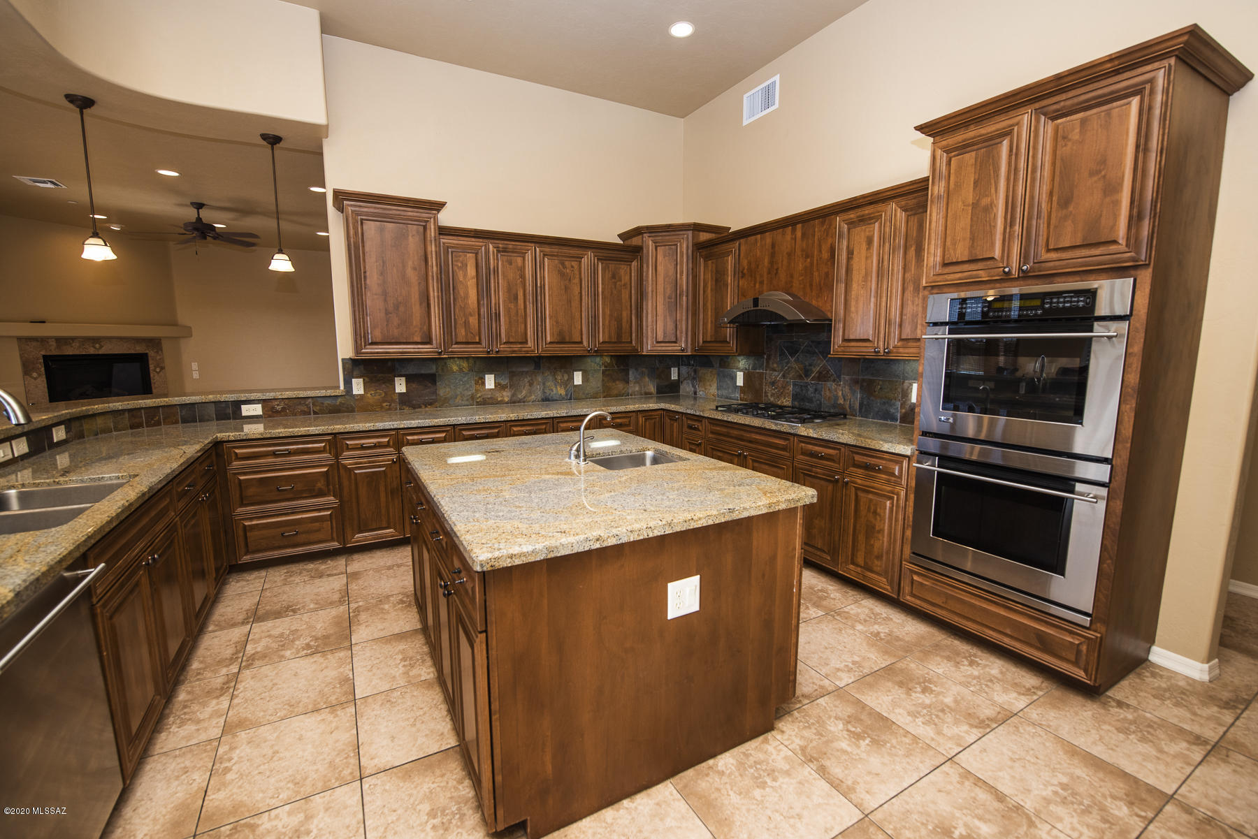 Coyote Creek (1-395) - Residential
