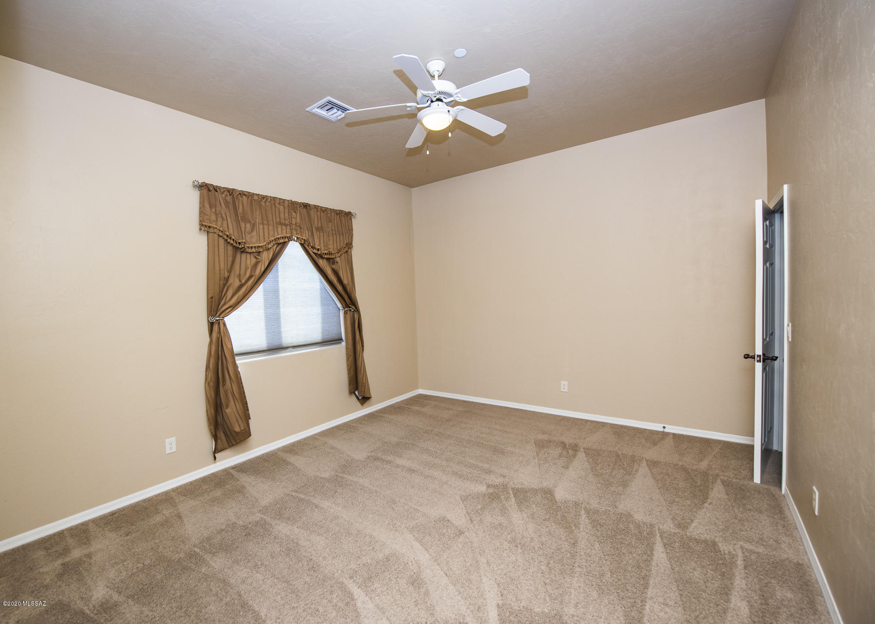 Coyote Creek (1-395) - Residential