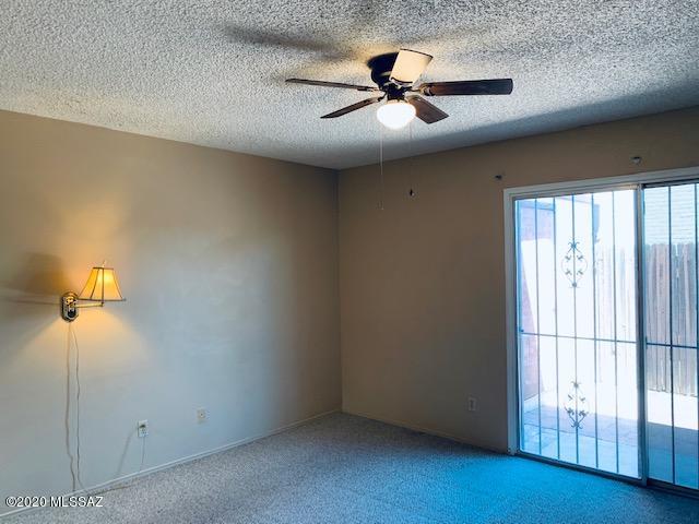 Pantano Park Townhouses - Residential