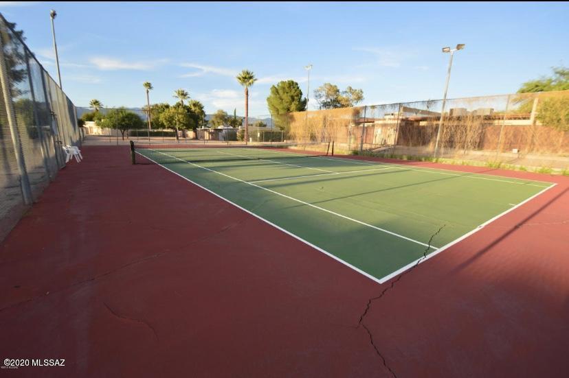 Pantano Park Townhouses - Residential