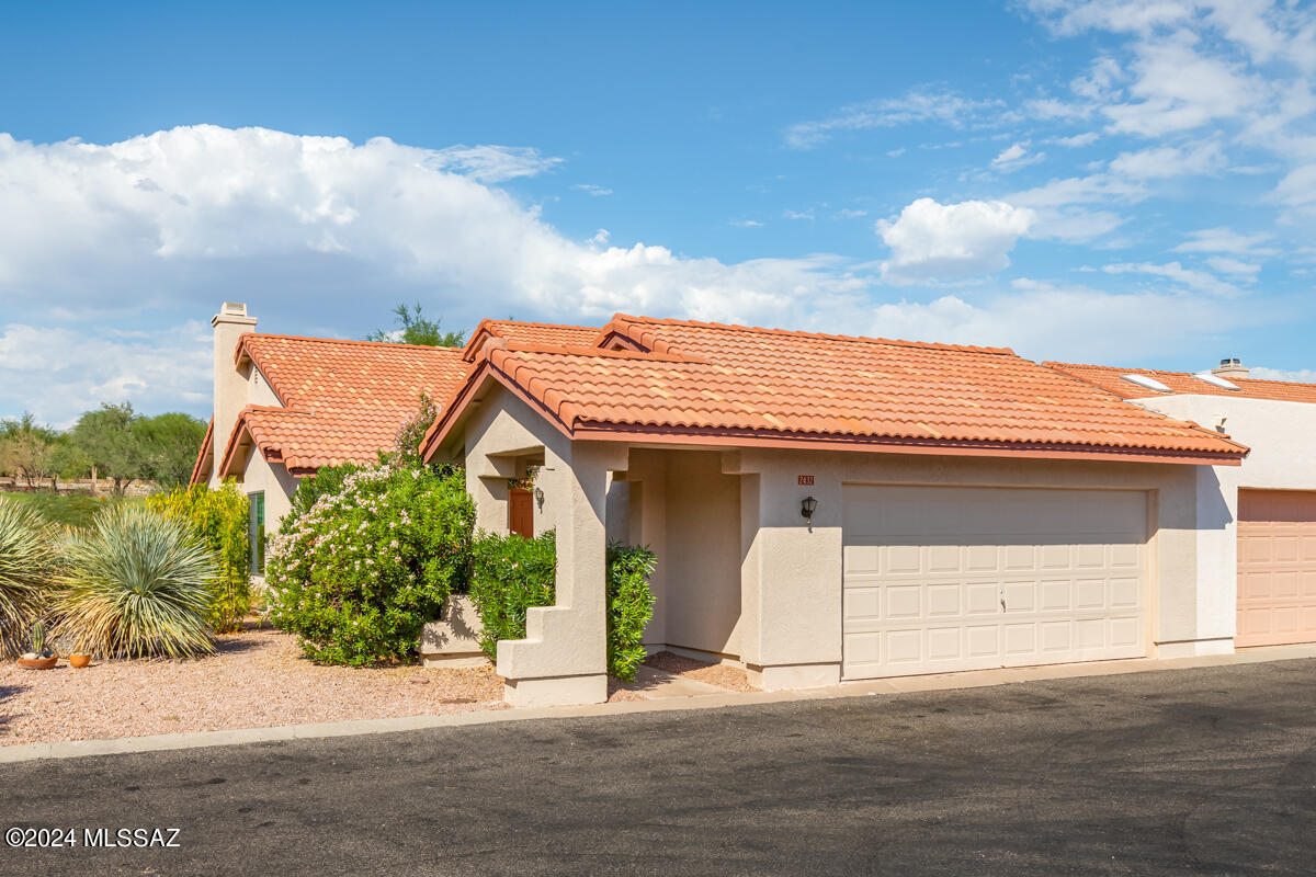 Tucson National Townhomes West II-A(1-41) - Residential