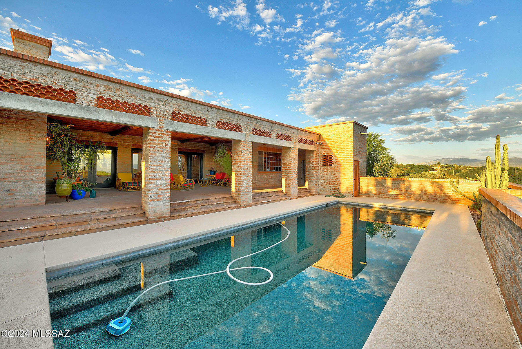 Catalina Foothills Estates NO. 10 (1-72) - Residential