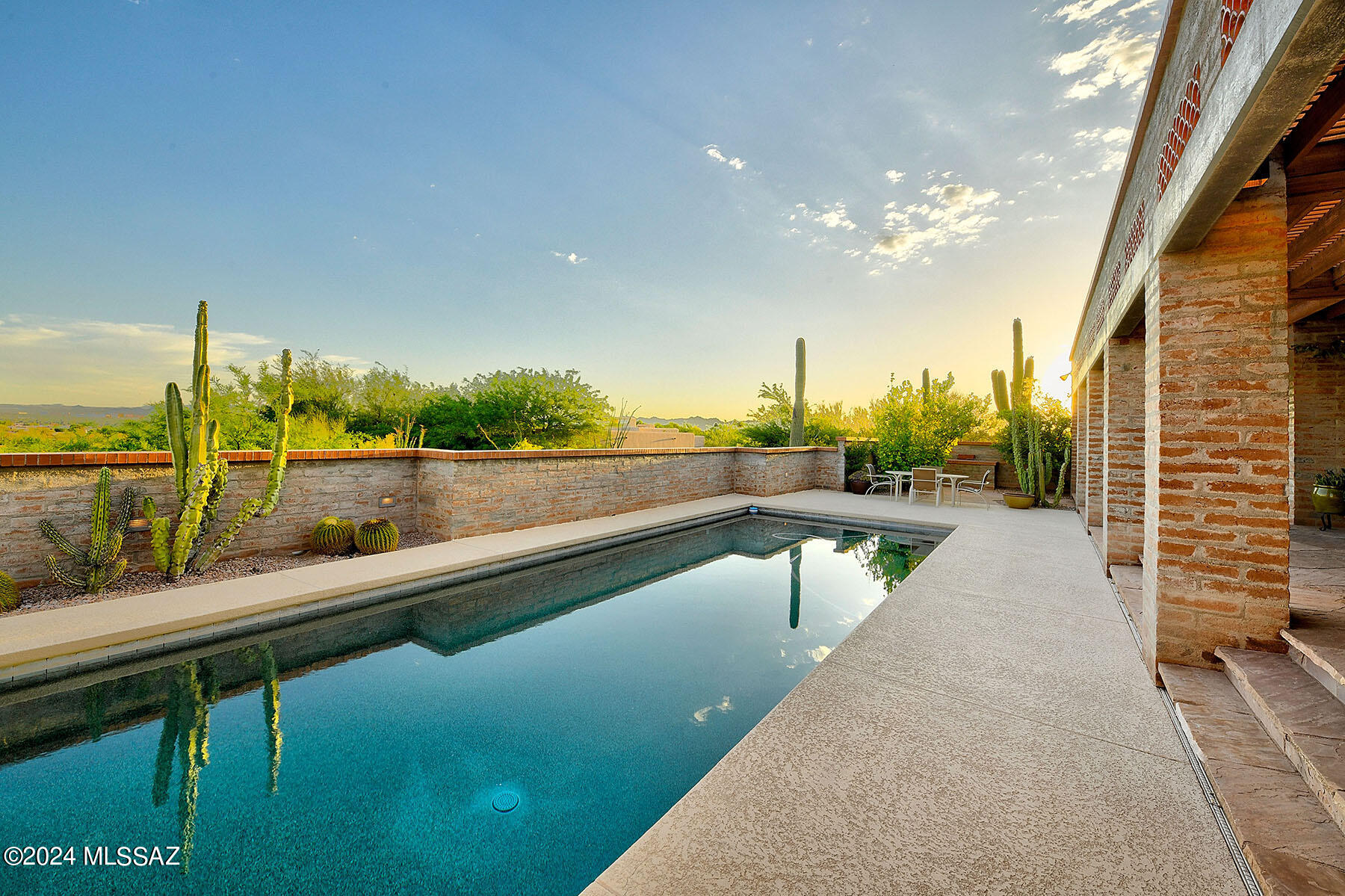 Catalina Foothills Estates NO. 10 (1-72) - Residential