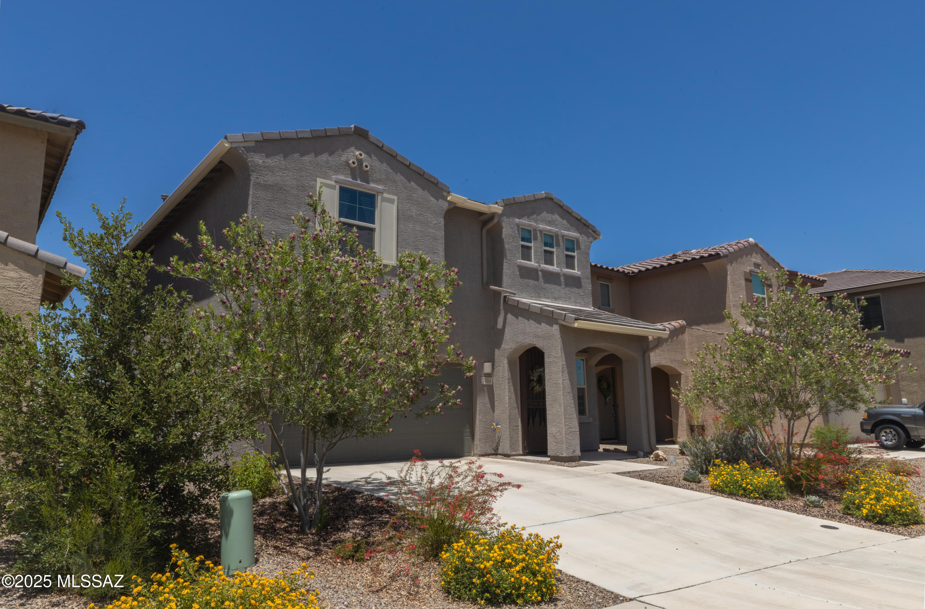 7004 W Hedge Rose Drive