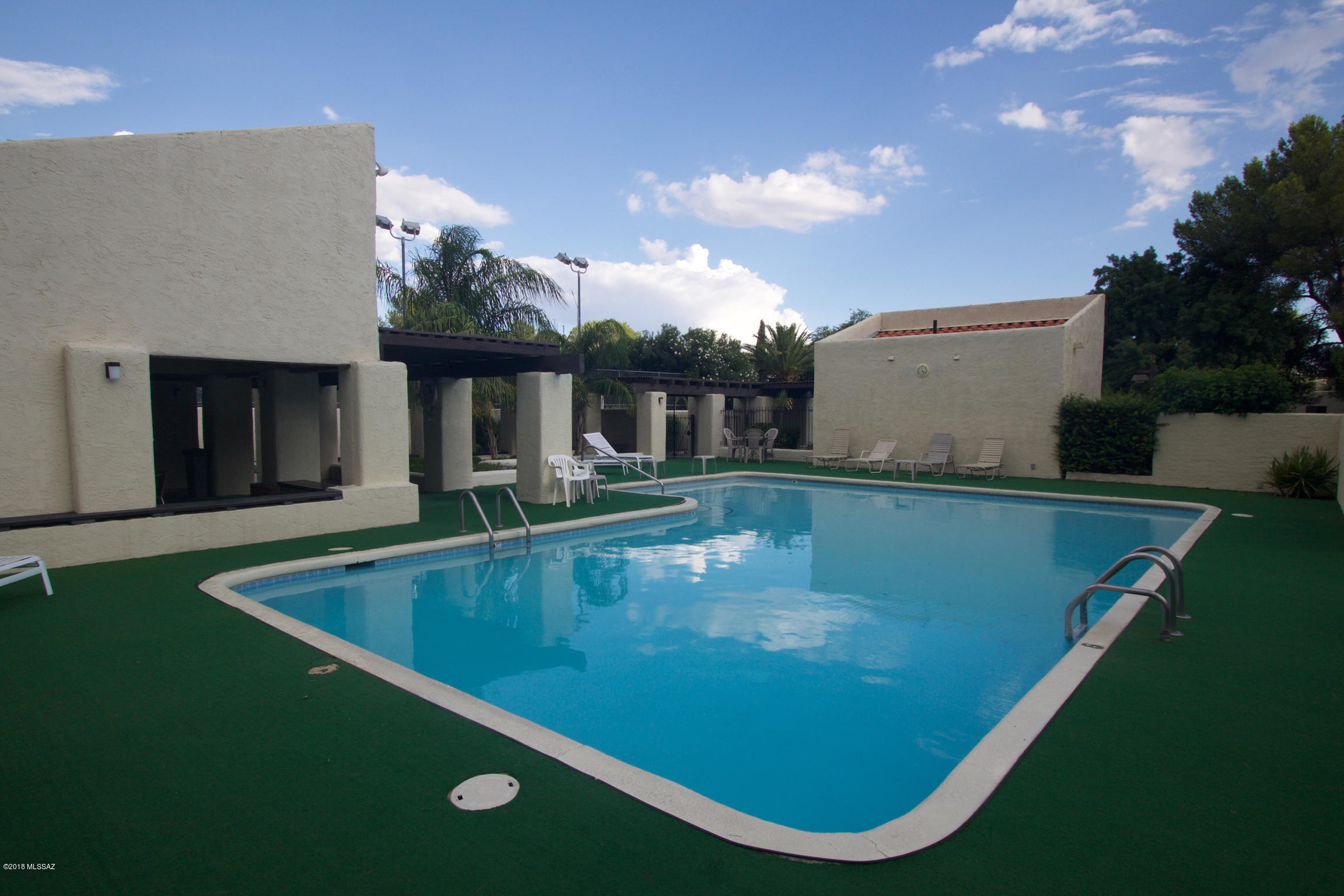 Villa Del Rio (1-148) - Residential