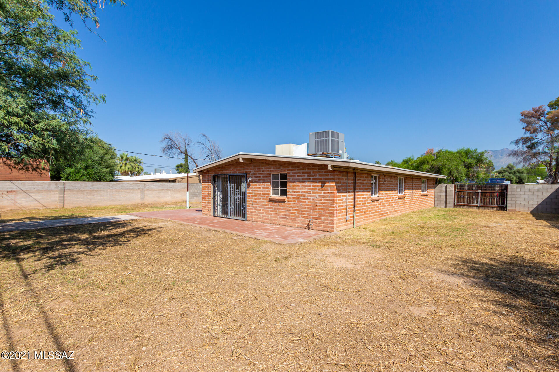 Carlos Terrace - Residential