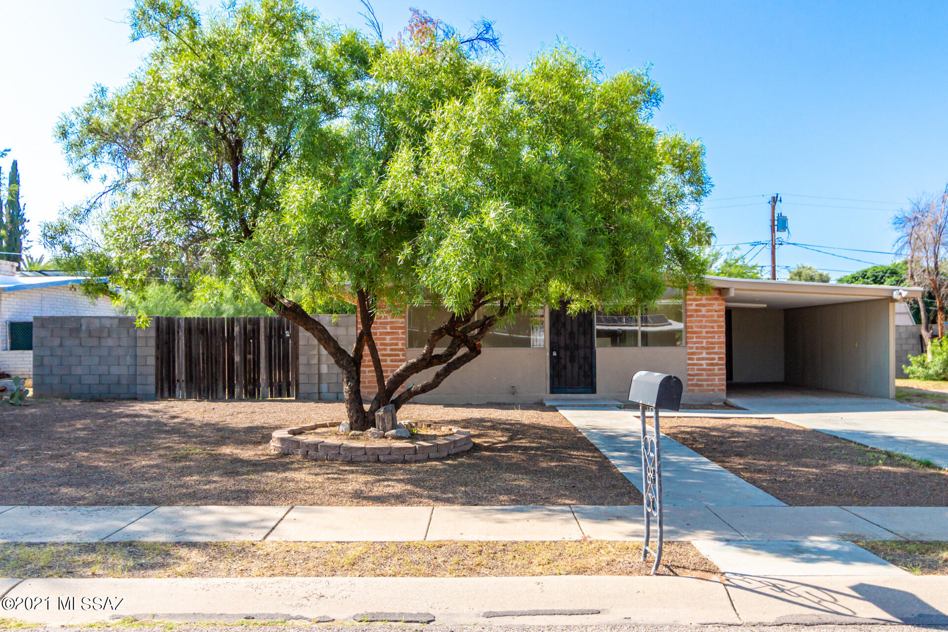 Carlos Terrace - Residential
