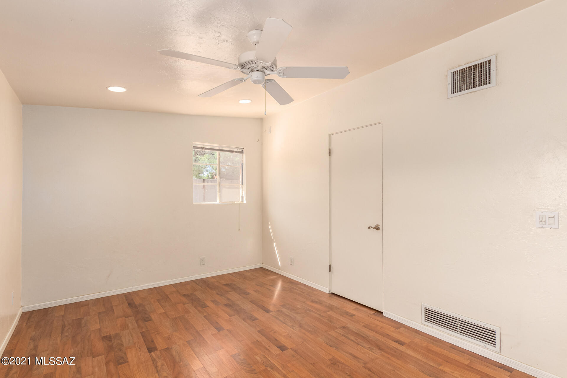 Carlos Terrace - Residential