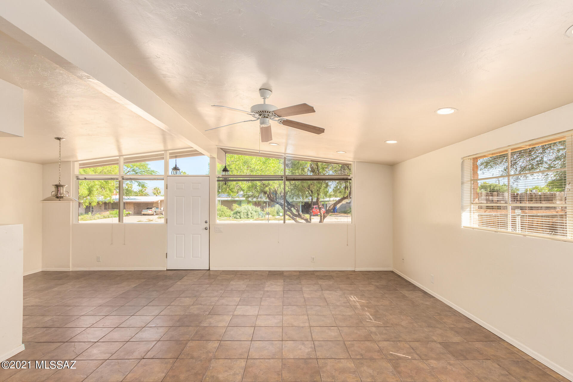 Carlos Terrace - Residential