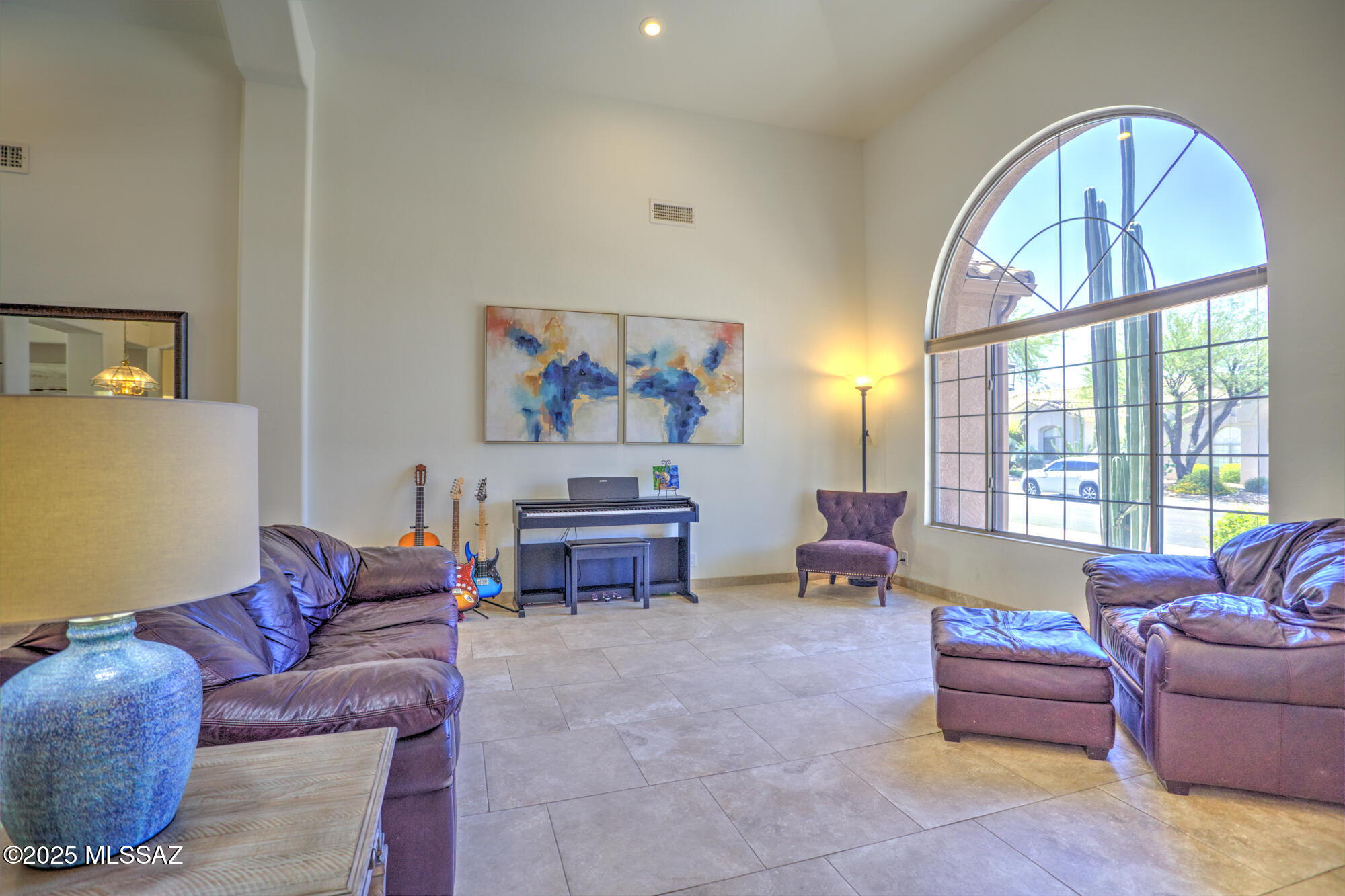 218 W Milbrae Springs Drive