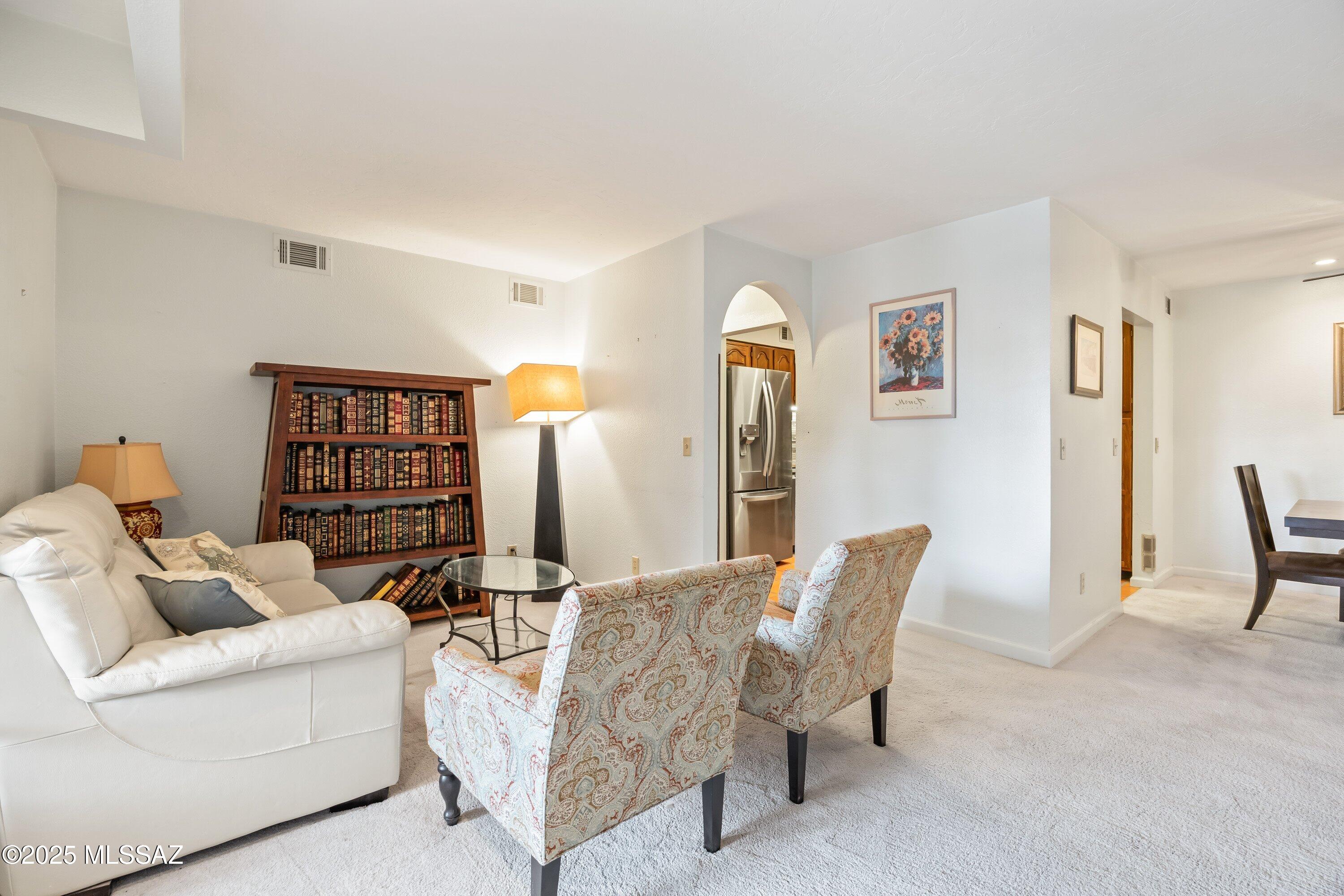 461 W Yucca Court #305