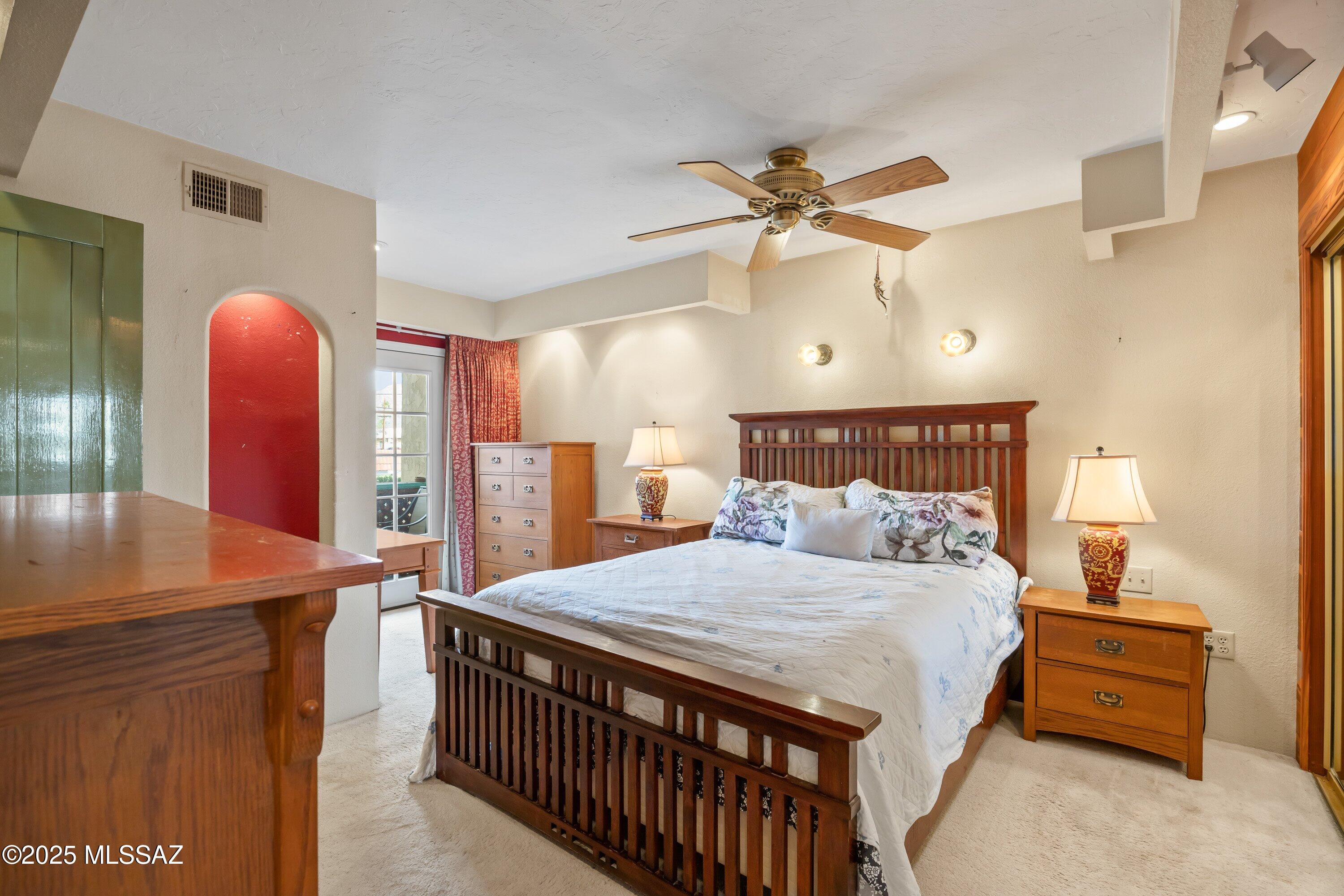 461 W Yucca Court #305