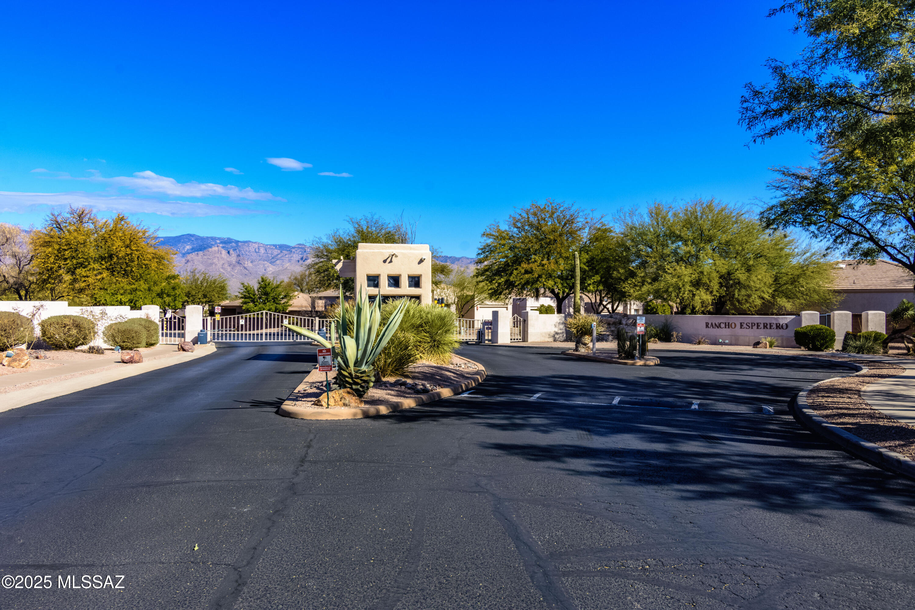 Rancho Esperero (1-343) - Residential