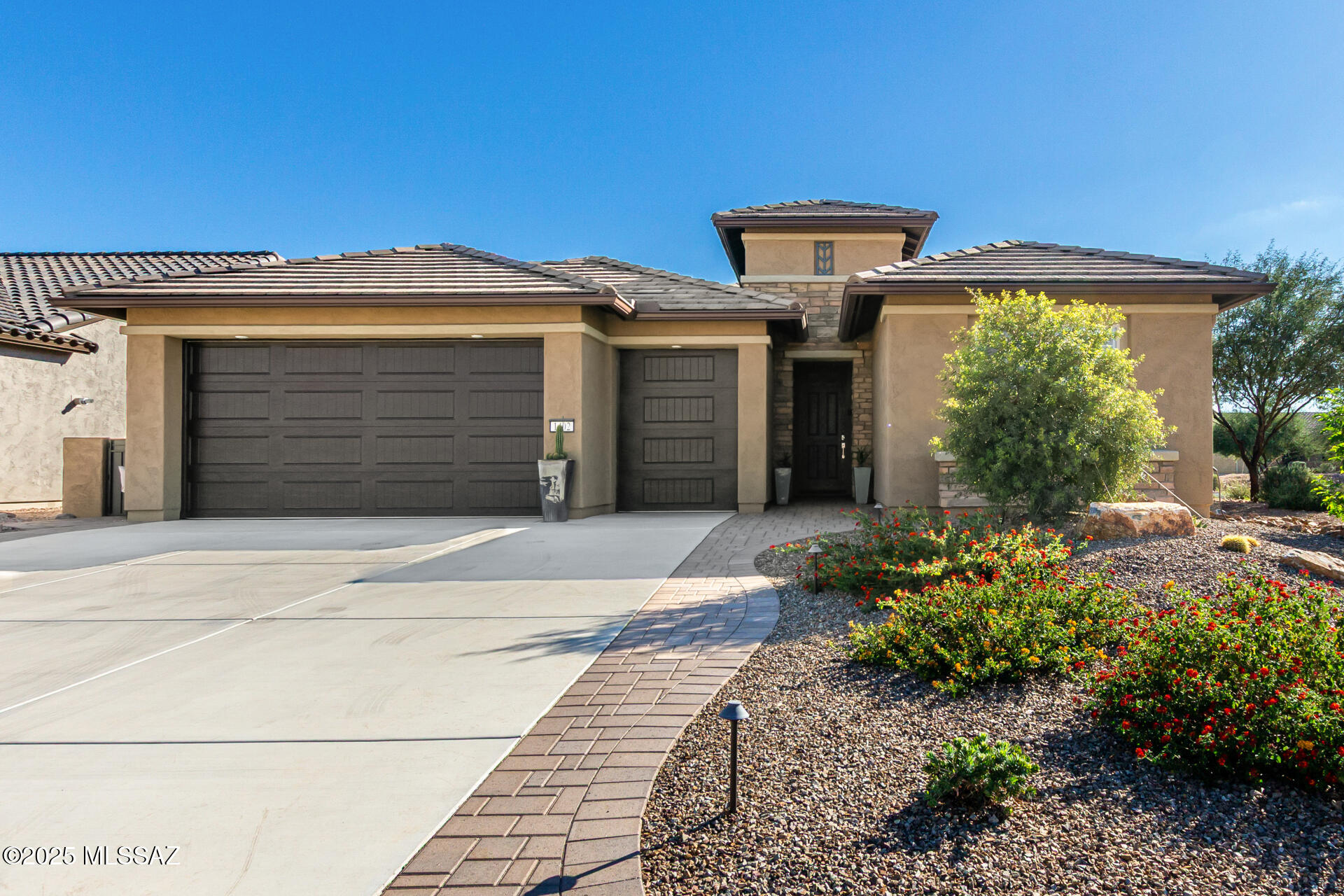 1402 E Claystone Drive