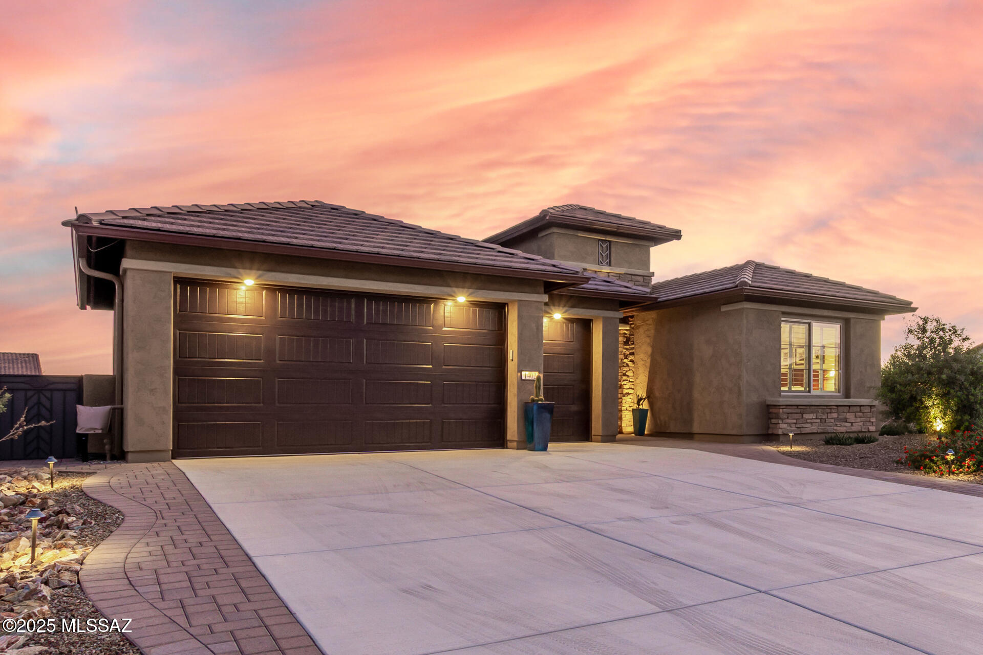 1402 E Claystone Drive