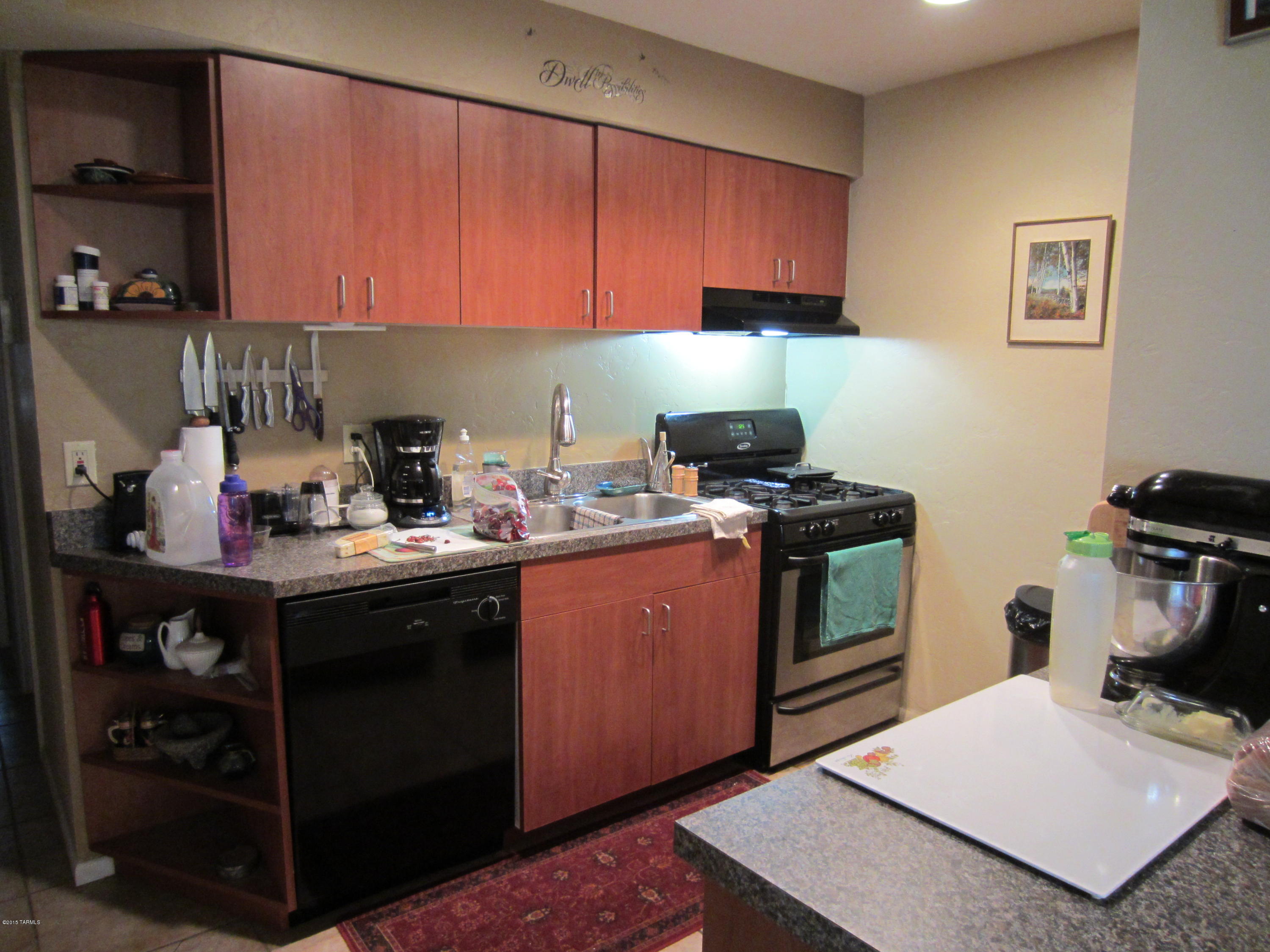 Royal Alvernon Condos. - Residential