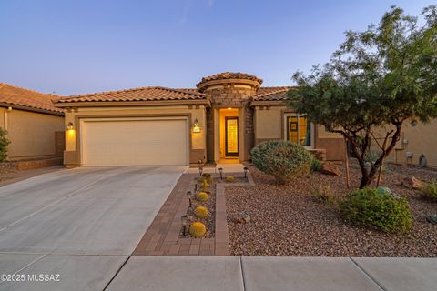 Photo of 6827 W Cliff Spring Trail, Marana, AZ 85658 (MLS # 22530436)