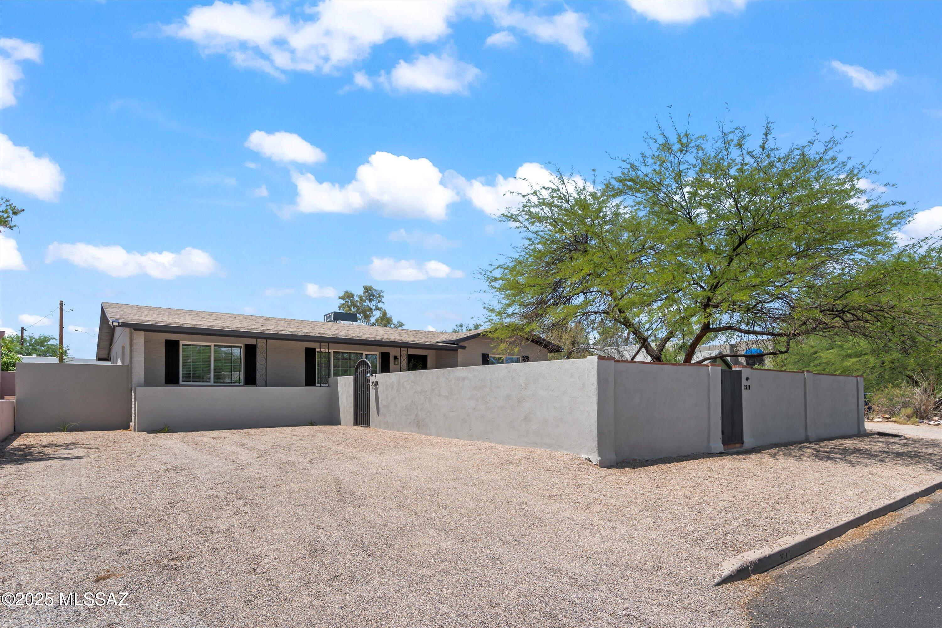 2610 E Elm Street