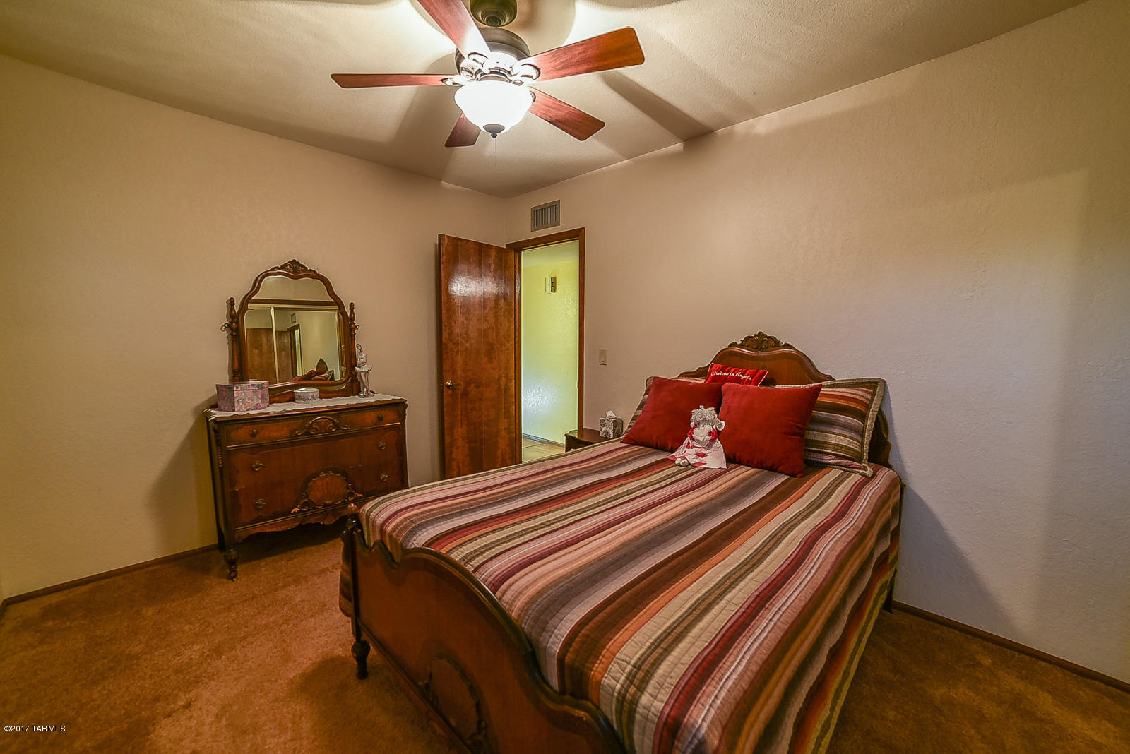 Catalina Madre (1-70) - Residential