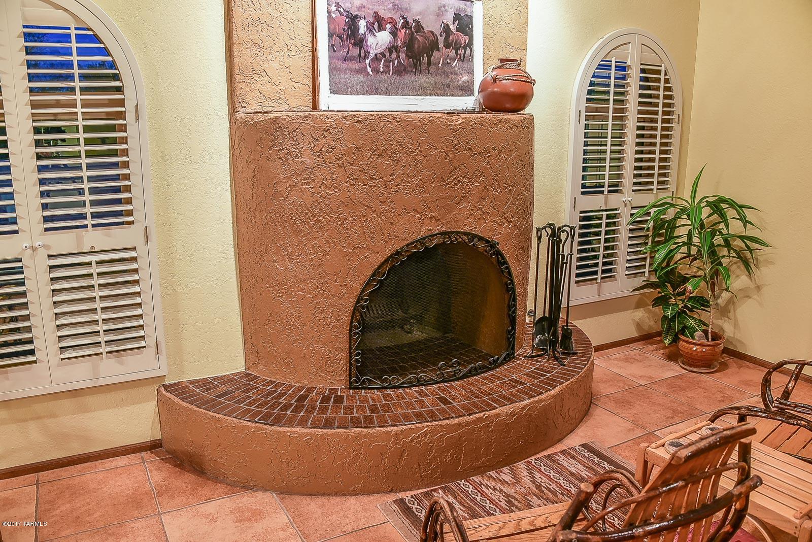 Catalina Madre (1-70) - Residential