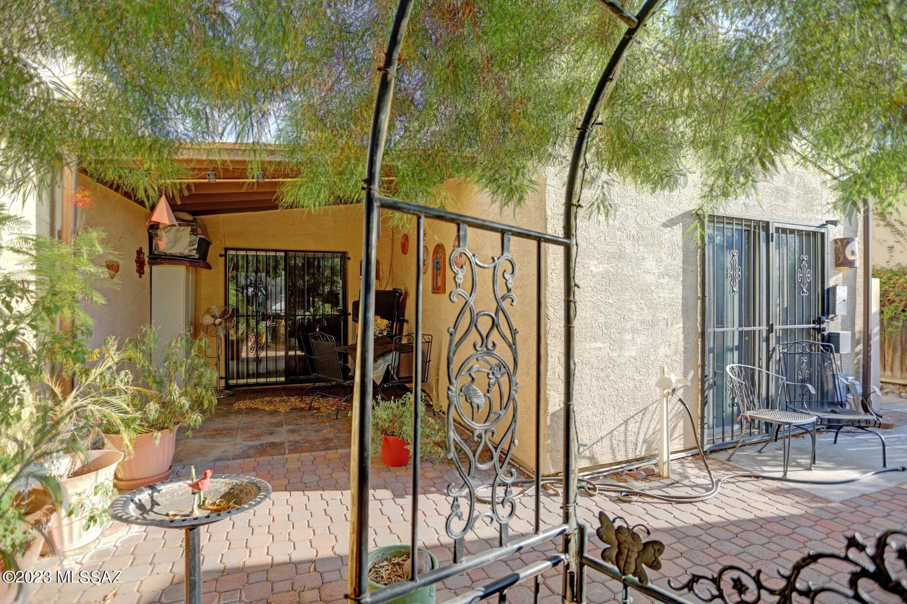 Ladera Brisas Townhouses (1-106) - Residential
