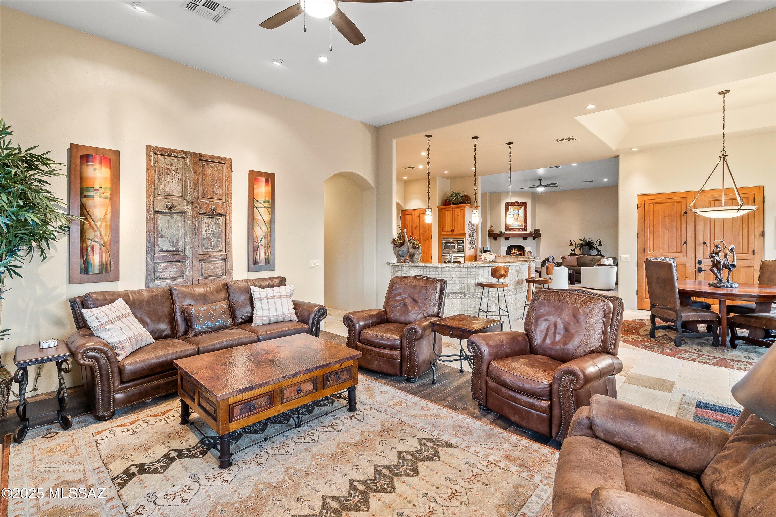 Sabino Mountain (1-290) - Residential