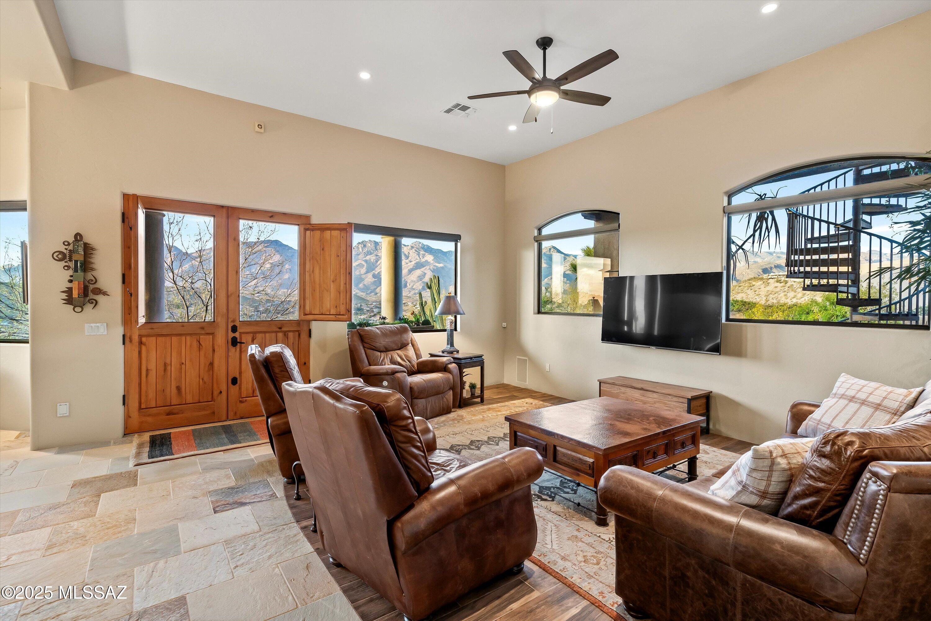Sabino Mountain (1-290) - Residential