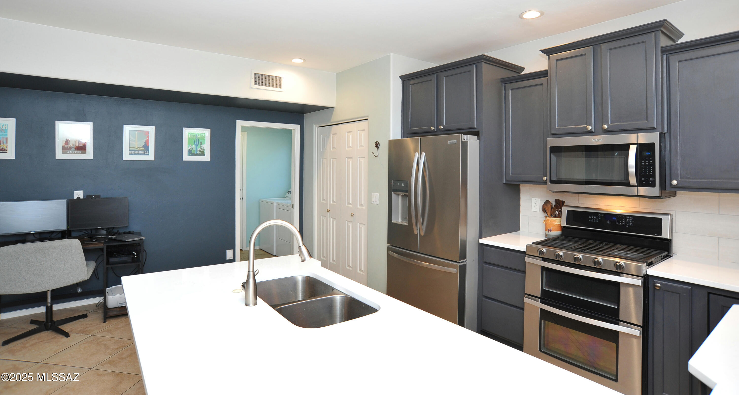 3854 Look Backridge Place