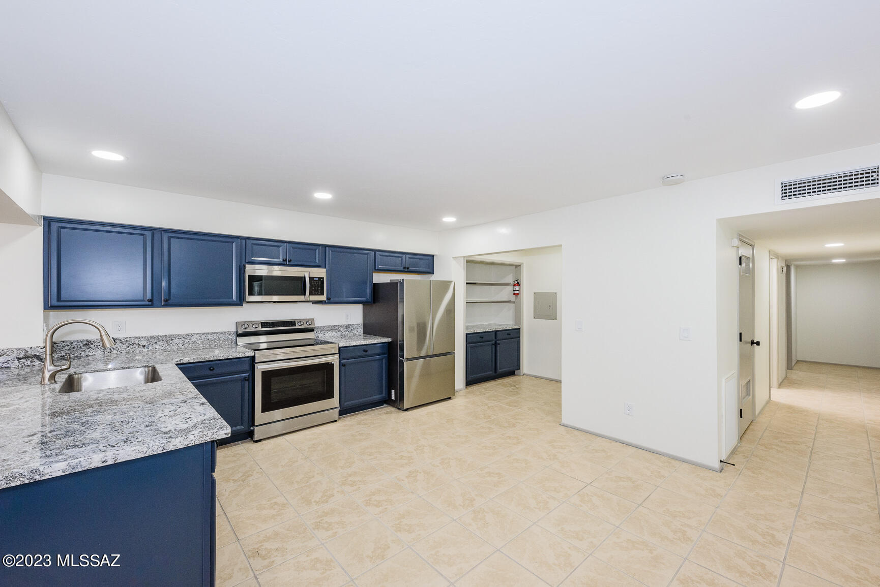 Eastern Hills Townhouses (1-25) - Residential Lease