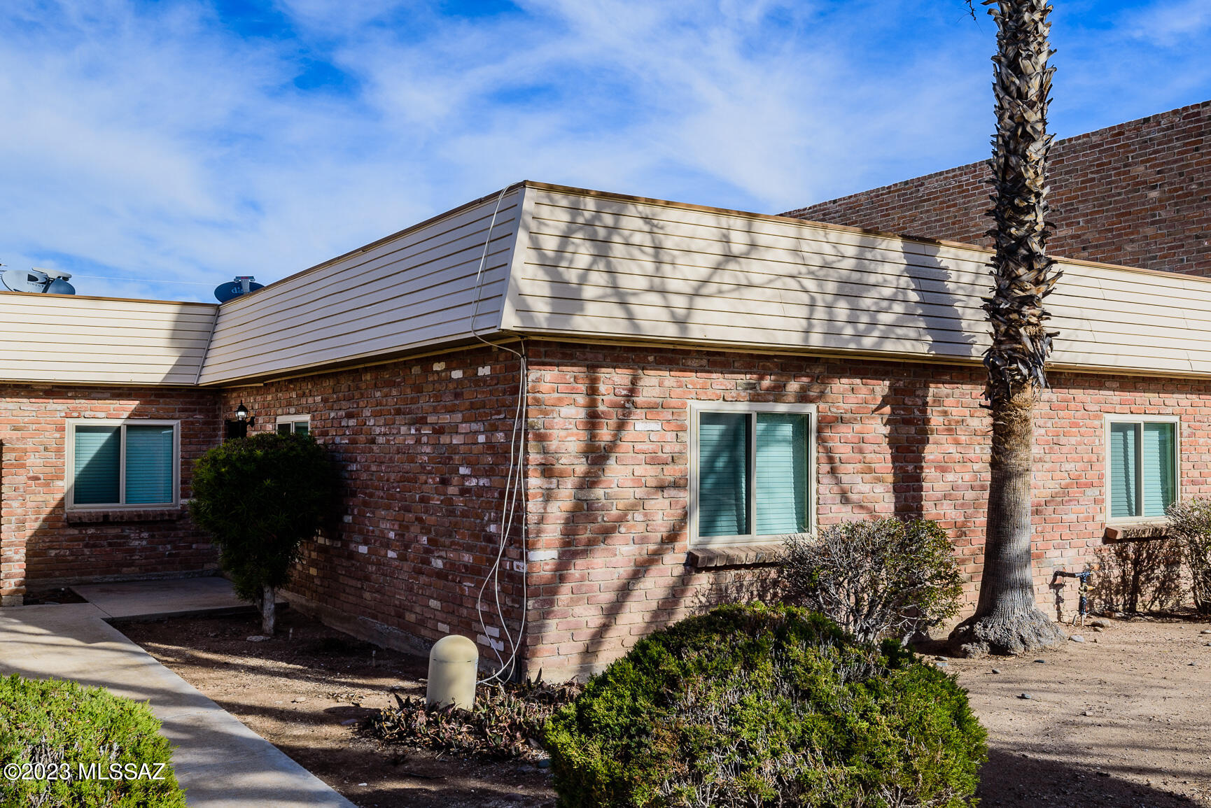 Eastern Hills Townhouses (1-25) - Residential Lease