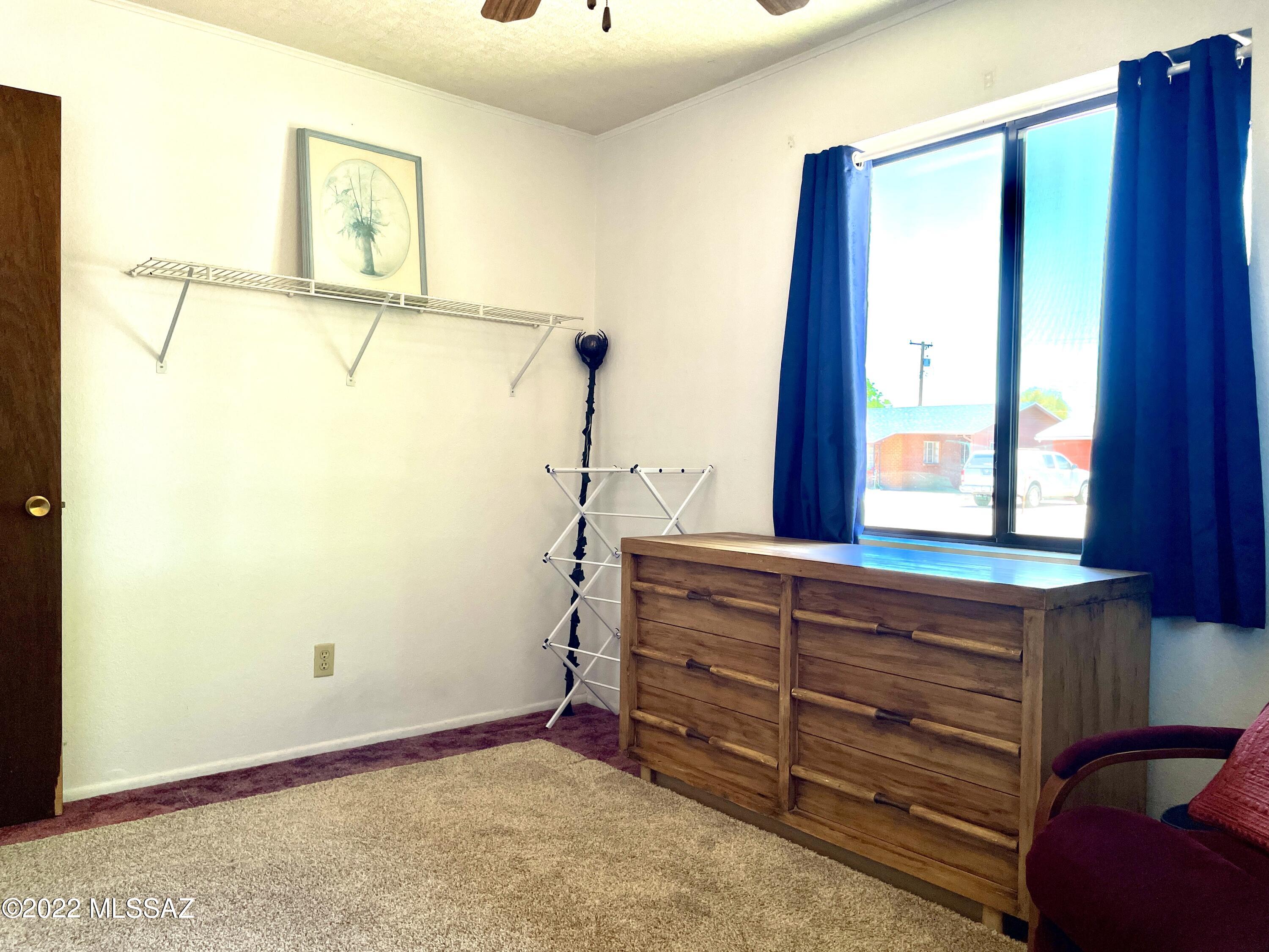 Flowing Wells Est. - Residential