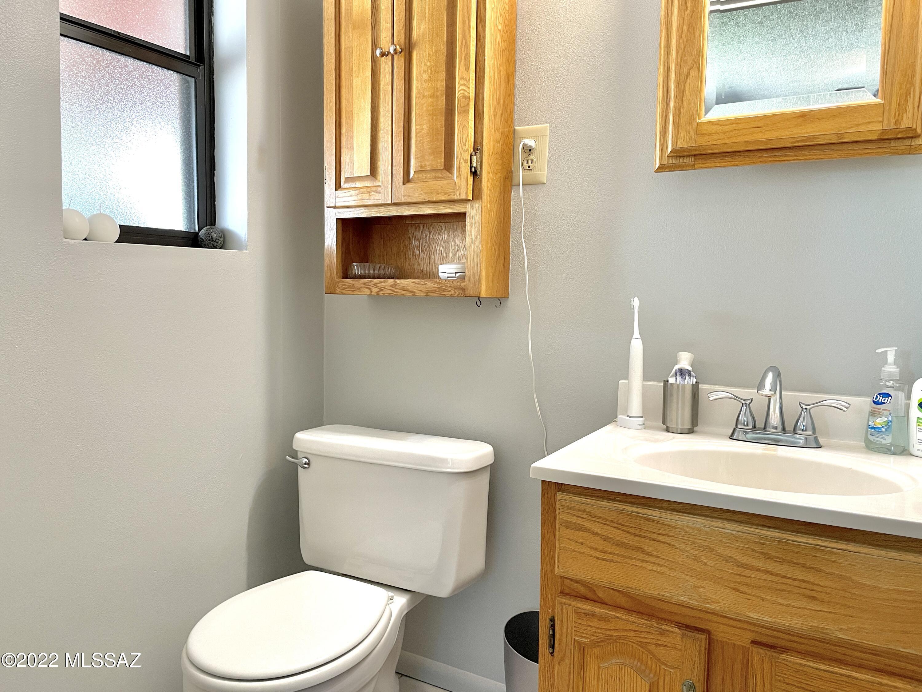 Flowing Wells Est. - Residential