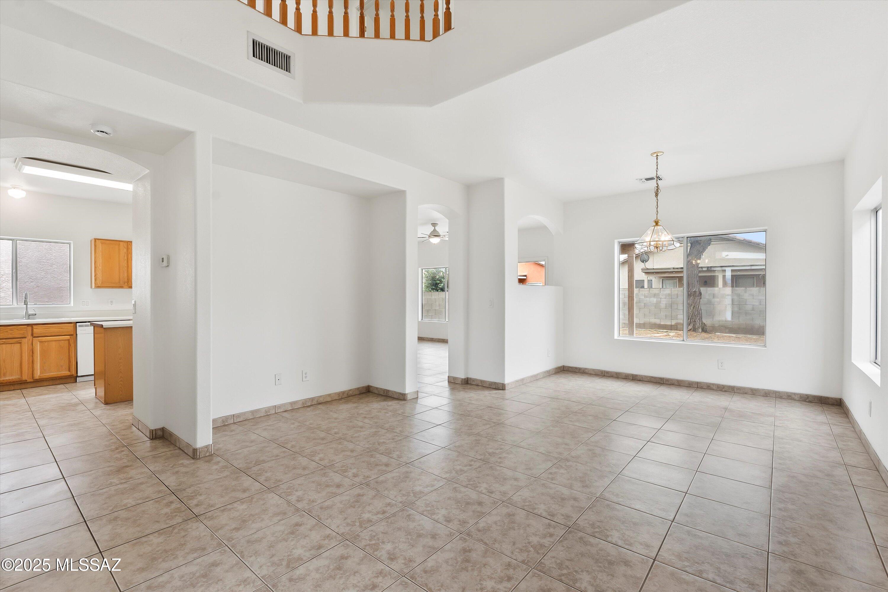 7333 W Sunset Mountain Drive