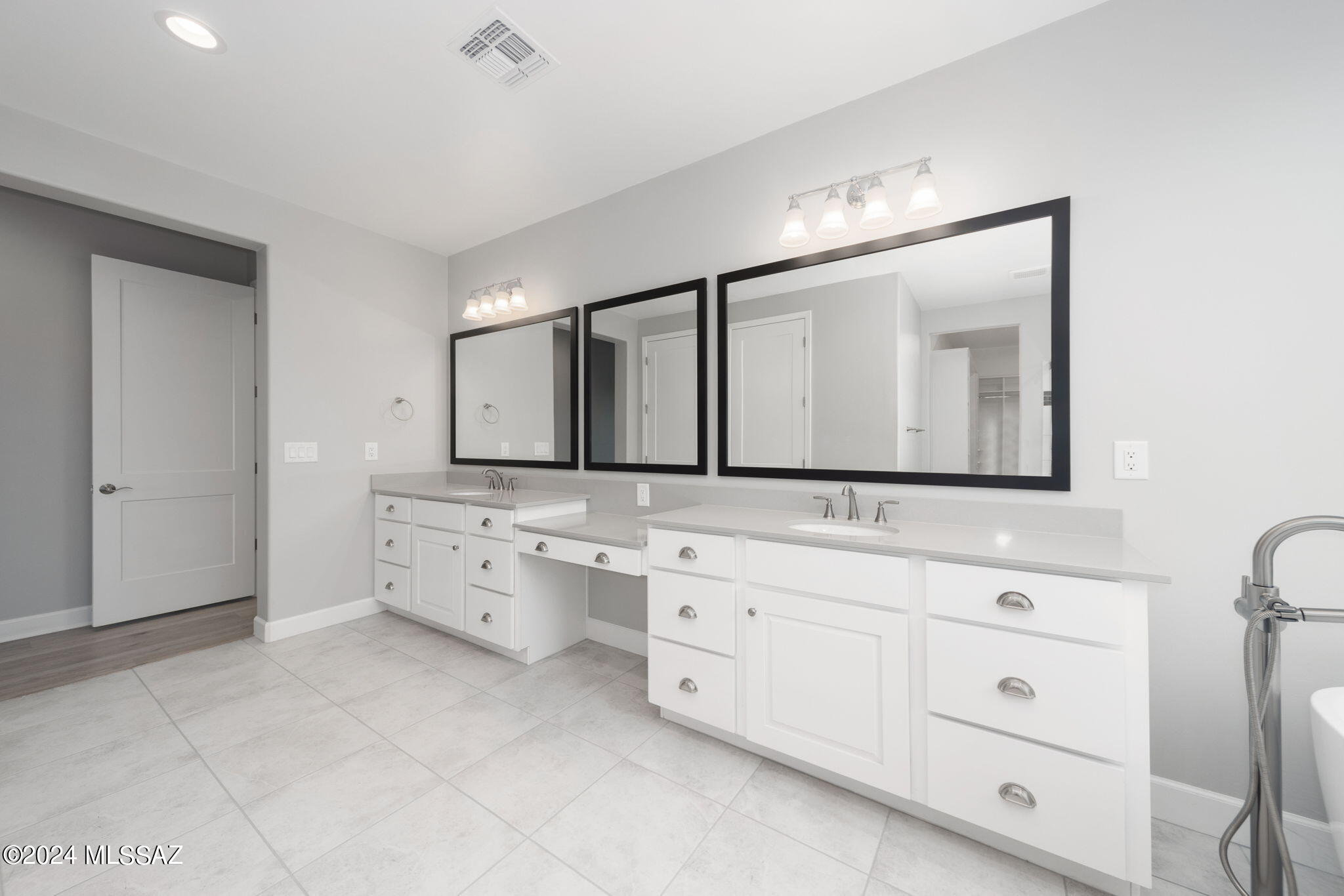 Saddlebrooke Ranch - Residential