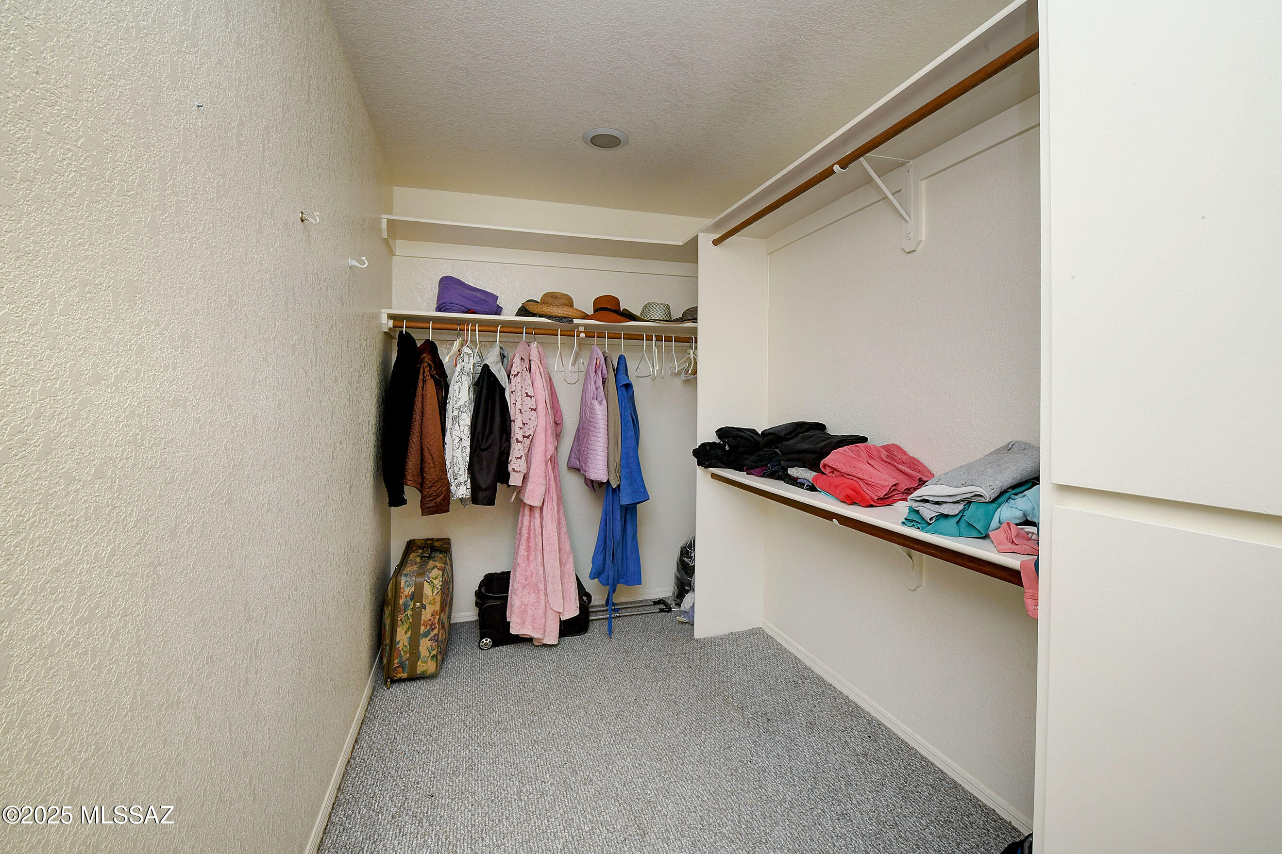 Nueve Campanas (1-9) - Residential